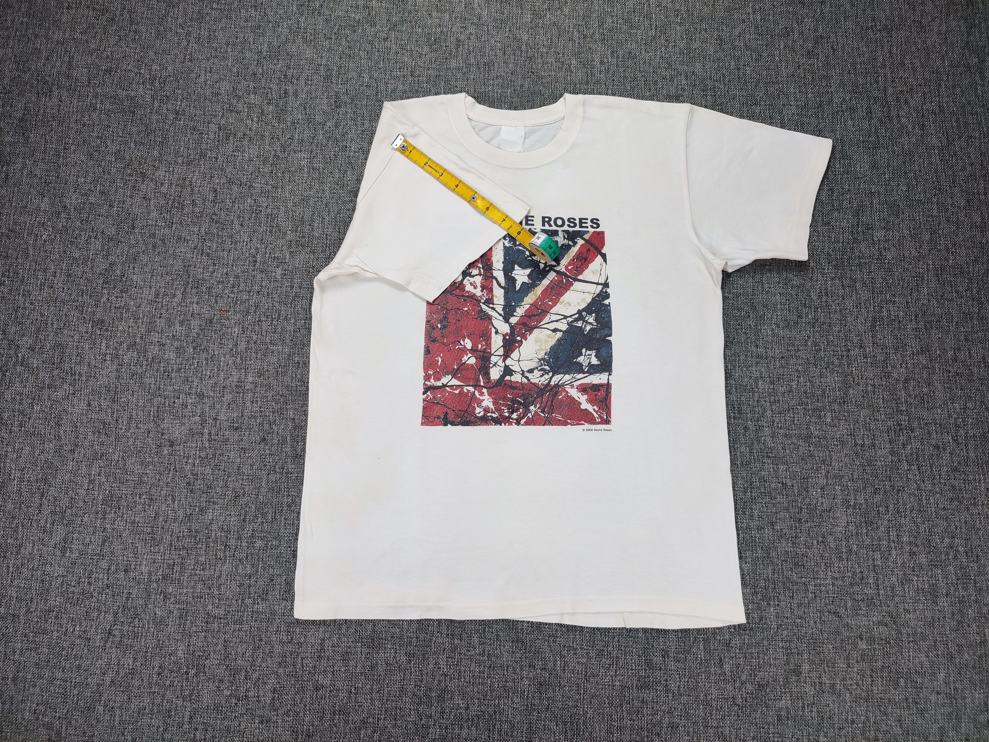 Band Tees 2006 The Stone Roses Promo Album Tee Size US M / EU 48-50 / 2 - 5 Thumbnail