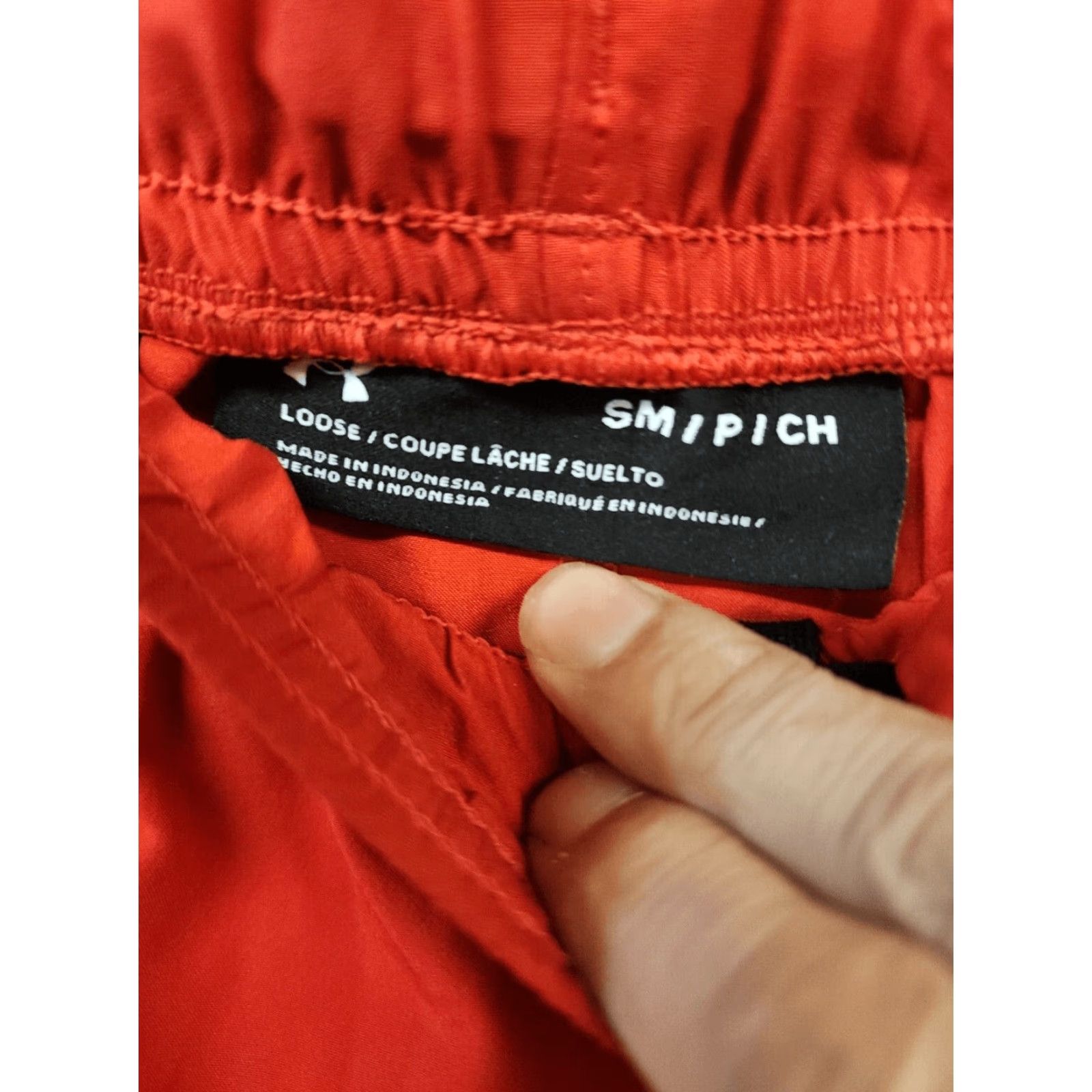 Under Armour Under Armour Mens Athletics Shorts Loose Fit Heatgear Elastic Waist Red Small Size US 33 - 3 Thumbnail