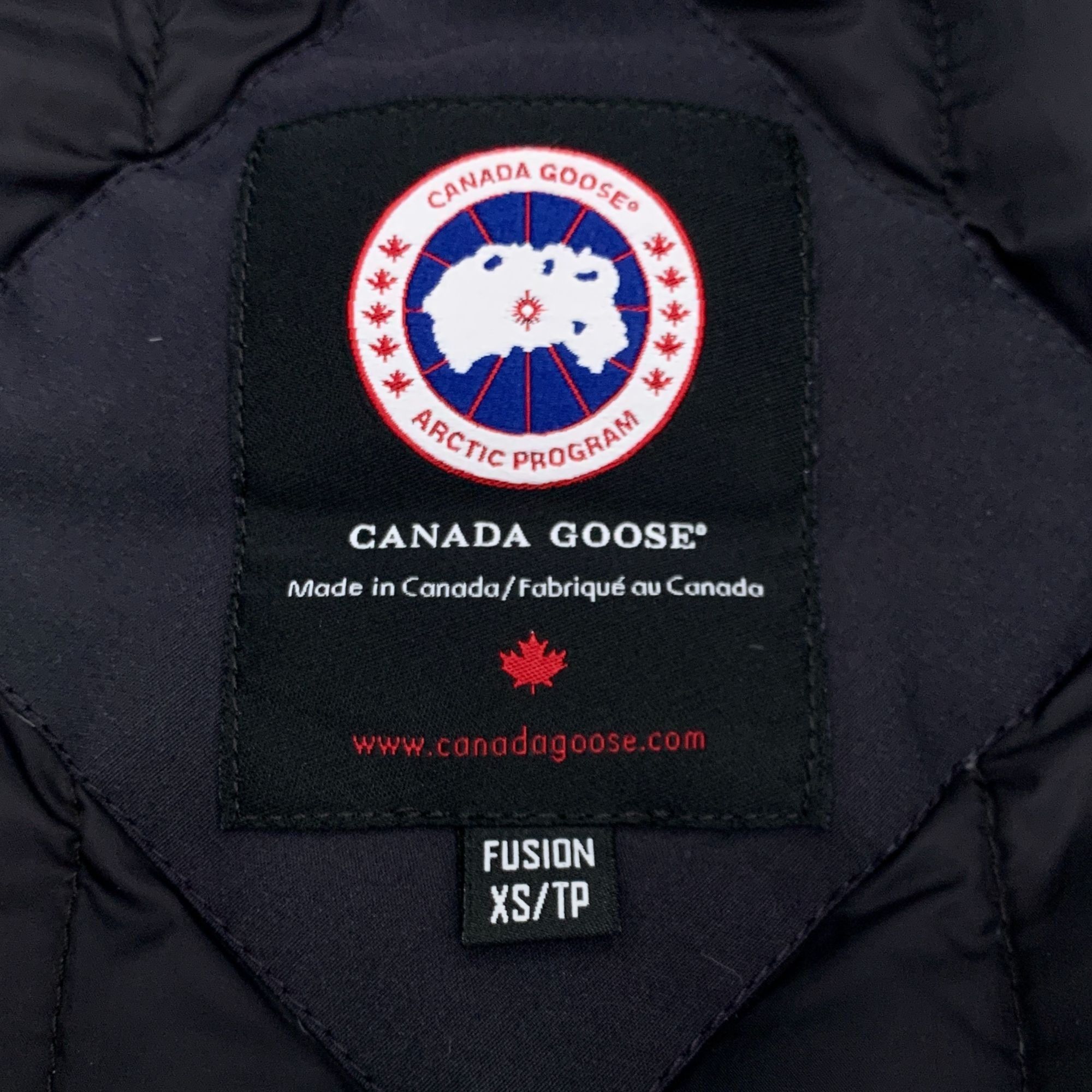 Canada Goose Canada Goose Black Fur-Lined Hooded Mid-Length Down Parka (S Size XS / US 0-2 / IT 36-38 - 4 Thumbnail