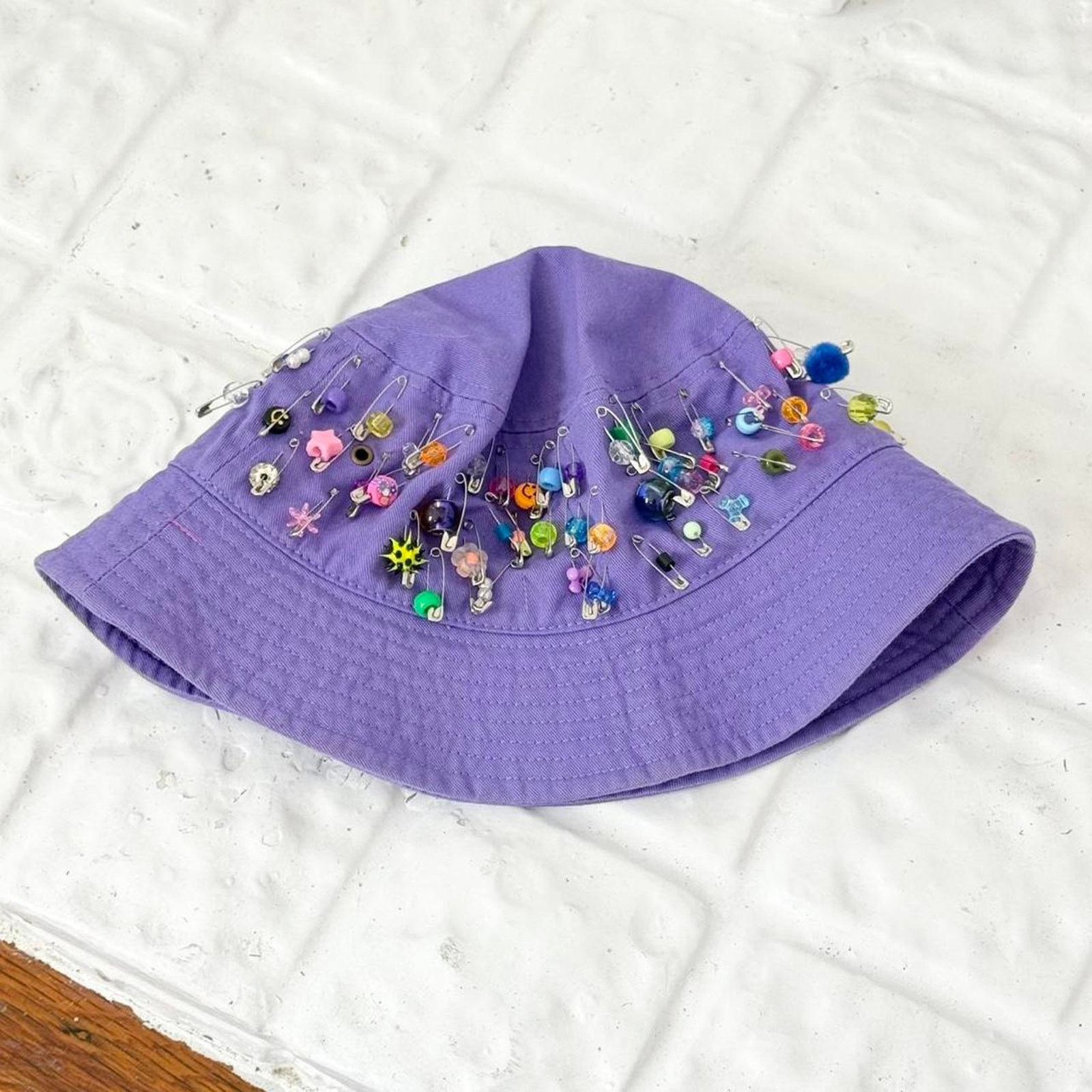 Other ✿ y2k beaded safety pin bucket hat ⋆✿ Size ONE SIZE - 1 Thumbnail