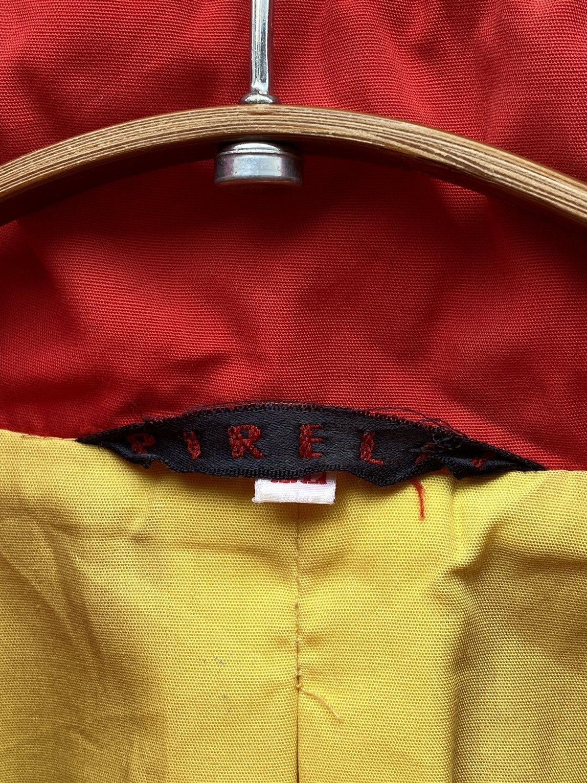 Pirelli Vintage Sunfaded OG 1980’s PIRELLI Patches USA Jacket USA Size US L / EU 52-54 / 3 - 2 Thumbnail