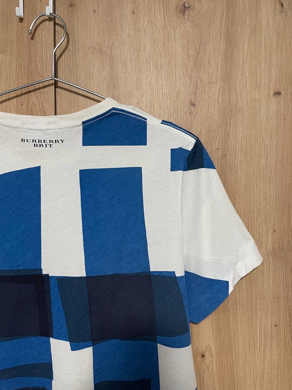Burberry Burberry Brit FULL CELL Rare Overprint Tee L Size Size US L / EU 52-54 / 3 - 8 Thumbnail