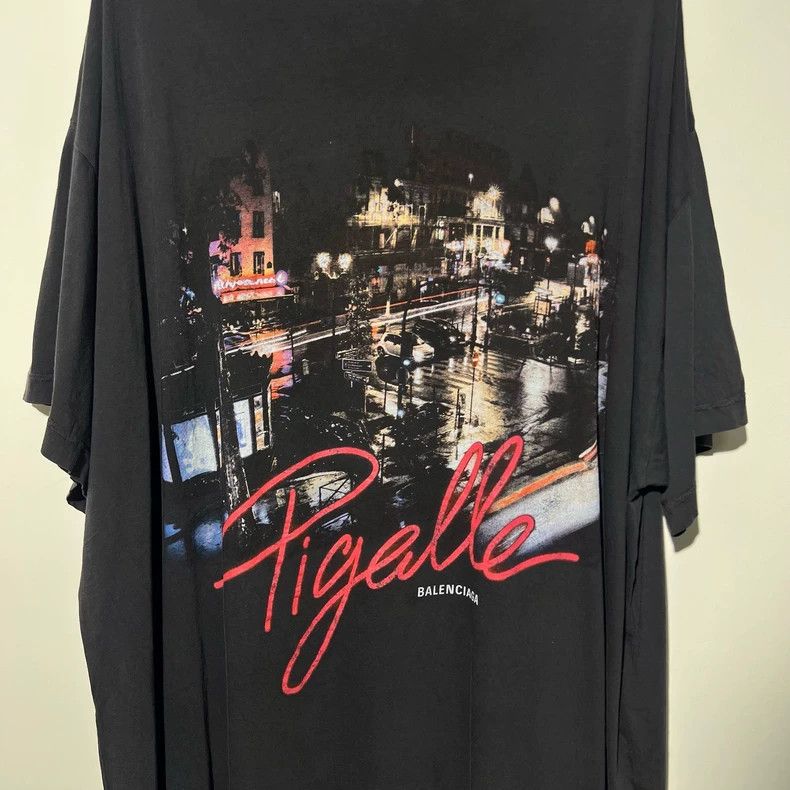 Balenciaga Balenciaga Black city printed short sleeves Size US L / EU 52-54 / 3 - 3 Thumbnail