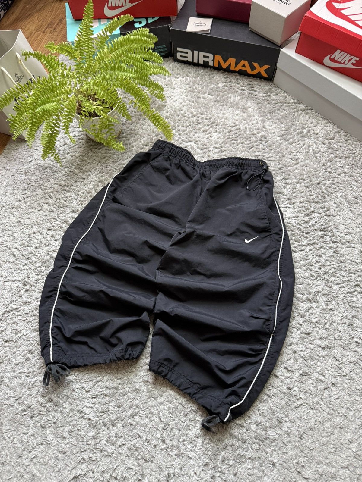 Nike 00s Nike Shorts Vintage Nylon Rare Retro Swoosh Shox Drill Size US 34 / EU 50 - 3 Thumbnail