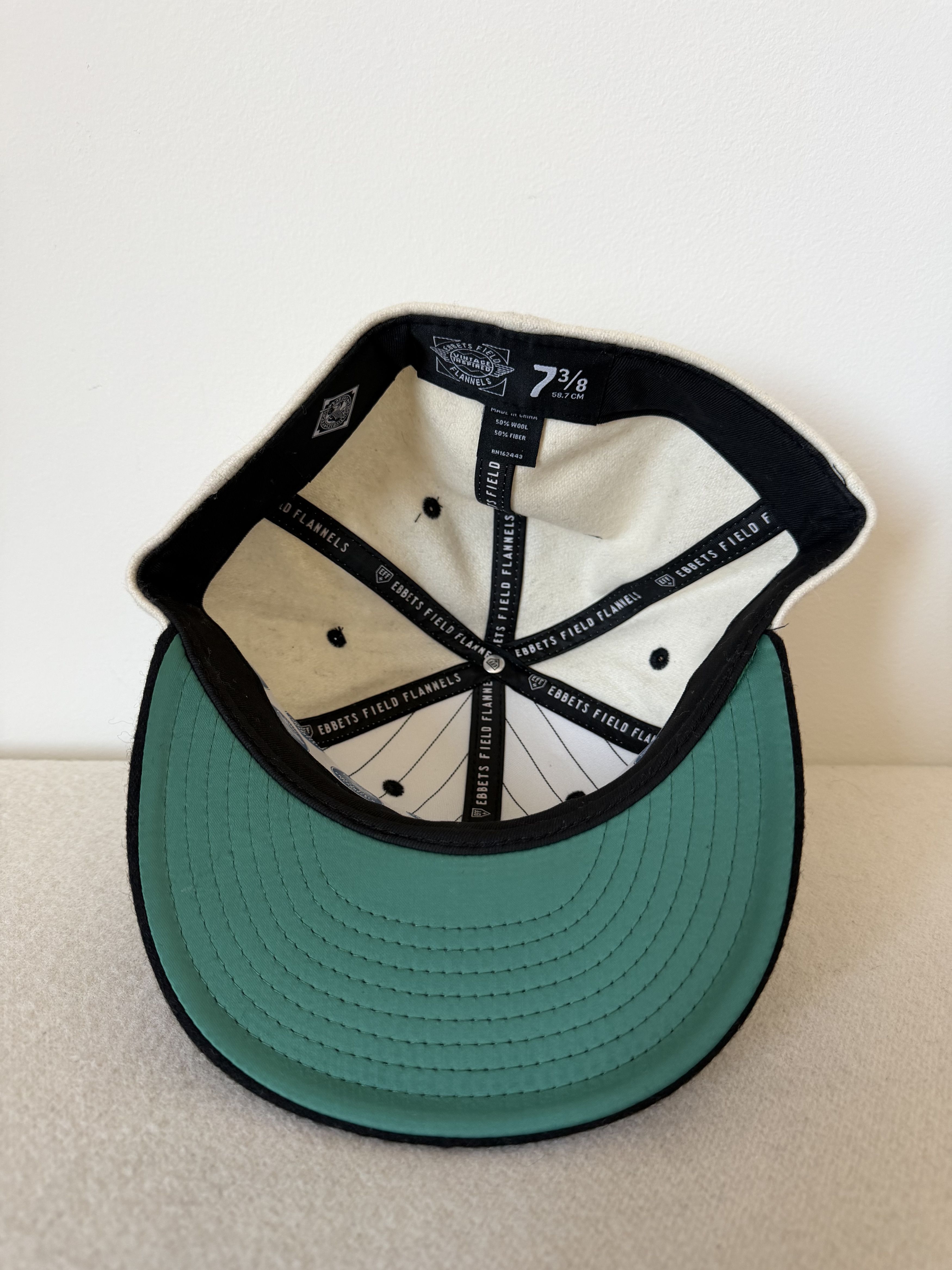 Ebbets Field Flannels 7 3/8 Ebbets Field Flannels New York Black Yankees Fitted Size ONE SIZE - 7 Thumbnail