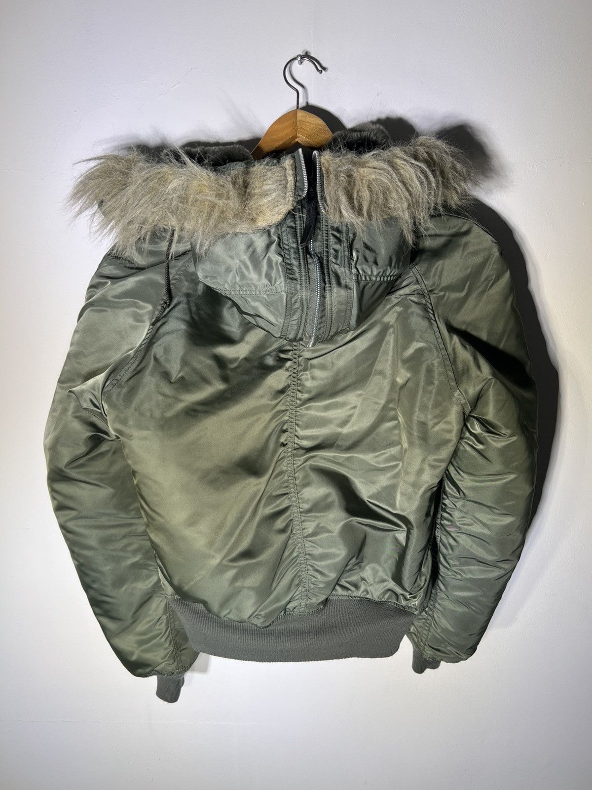 Vintage 80s Alpha Indusrties N-2B bomber Jacket Large Size US L / EU 52-54 / 3 - 9 Thumbnail