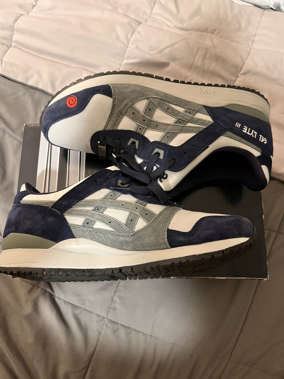 Asics Gel-Lyte III Kakashi Size US 9 / EU 42 - 2 Thumbnail