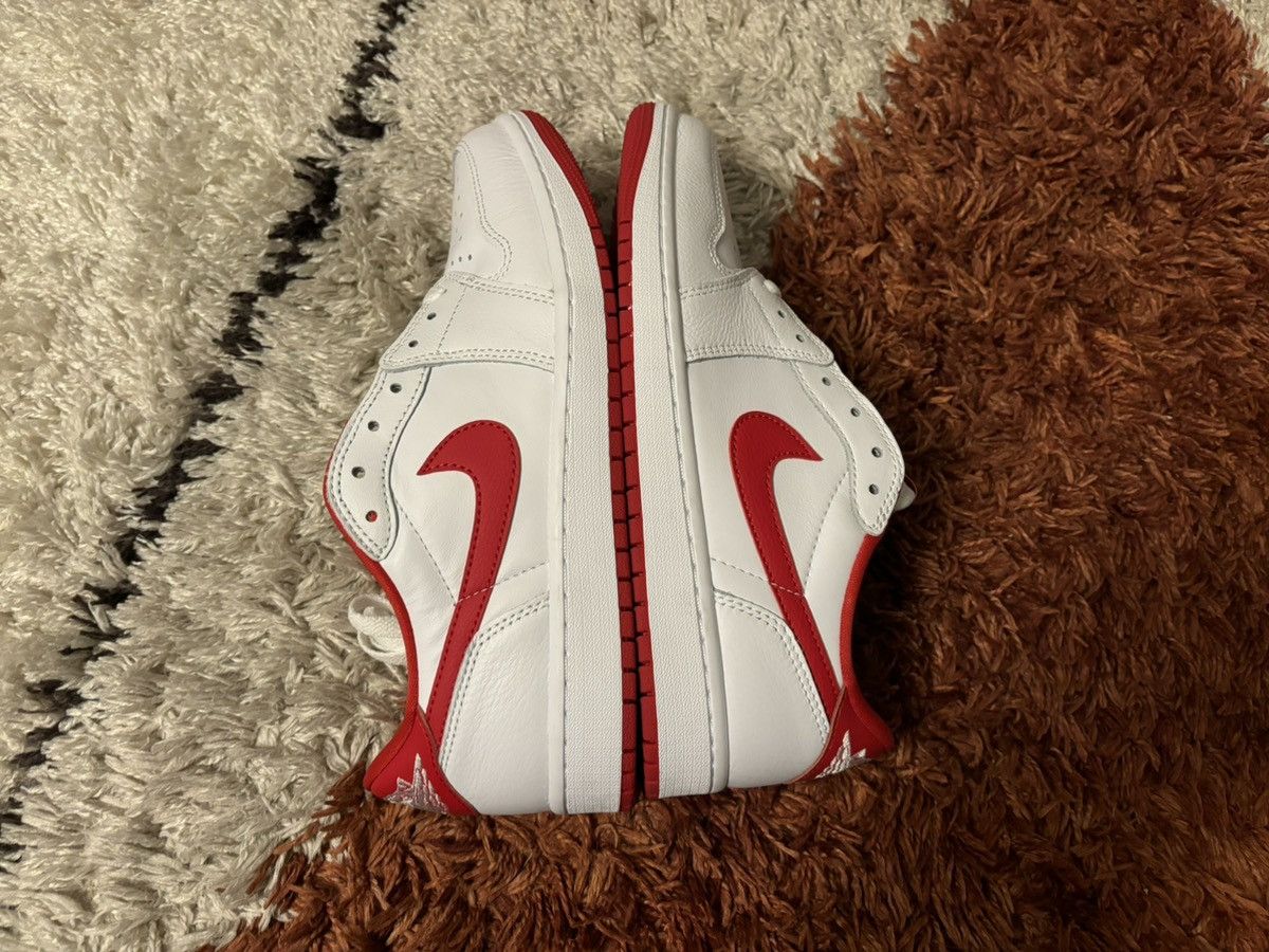 Jordan Brand × Nike Jordan 1 low og “university red” Size US 9 / EU 42 - 4 Thumbnail