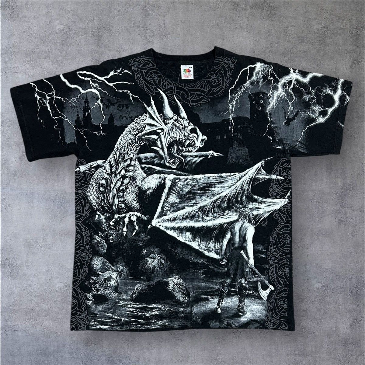Fruit Of The Loom × Vintage Vintage Graphic Dragon Fantasy Gothic Print Barbarian Battle Size US L / EU 52-54 / 3 - 1 Thumbnail