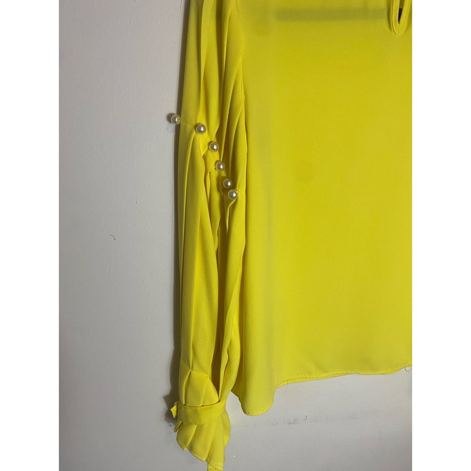 & Other Stories Elegant yellow shirt with pleated sleeves size small by CQ Size S / US 4 / IT 40 - 5 Thumbnail
