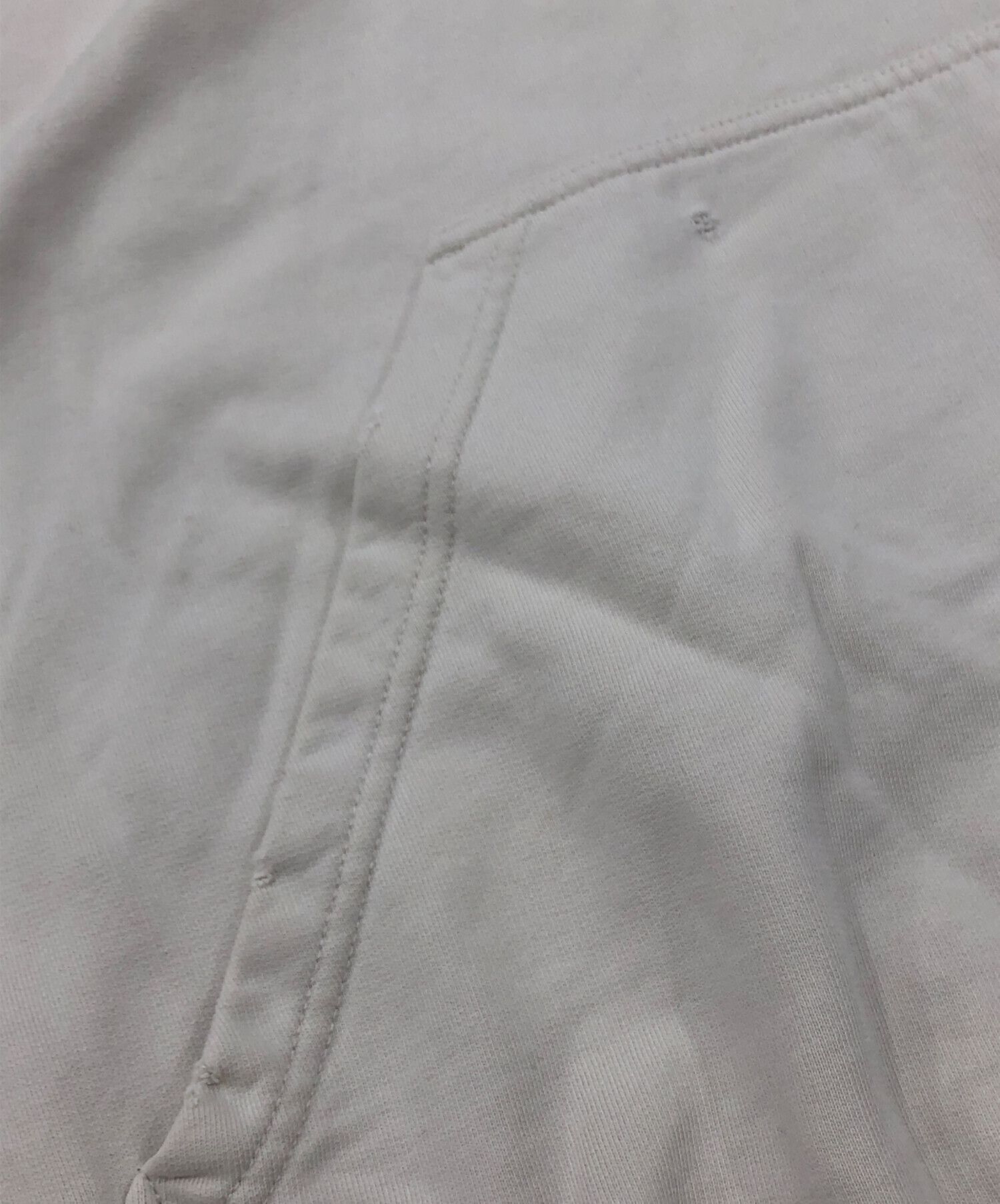 Balenciaga BALENCIAGA 'Be different' Pullover Hoodie Ivory 1 Size US S / EU 44-46 / 1 - 8 Thumbnail