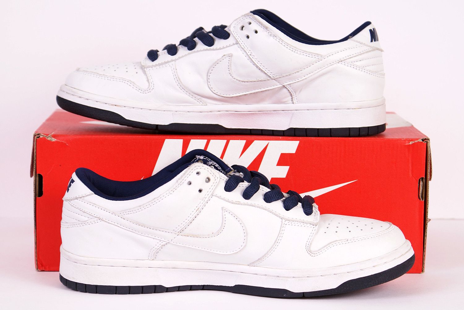 Nike 2001 Nike Dunk Low Pro B WHITE MIDNIGHT NAVY Blue 624044 111 Size US 9.5 / EU 42-43 - 2 Thumbnail