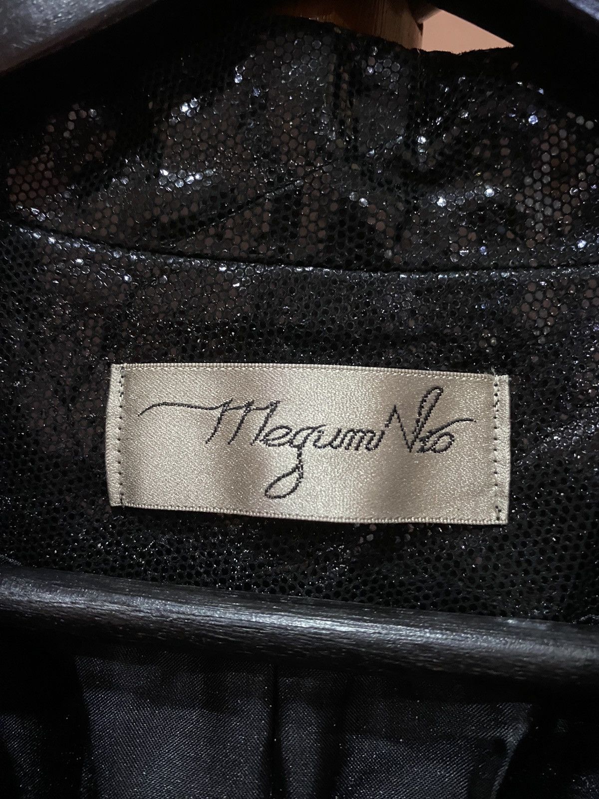 Japanese Brand Rare Megumi Nō Black Sequin Blazer – Vintage French Lambskin Size M / US 6-8 / IT 42-44 - 4 Thumbnail