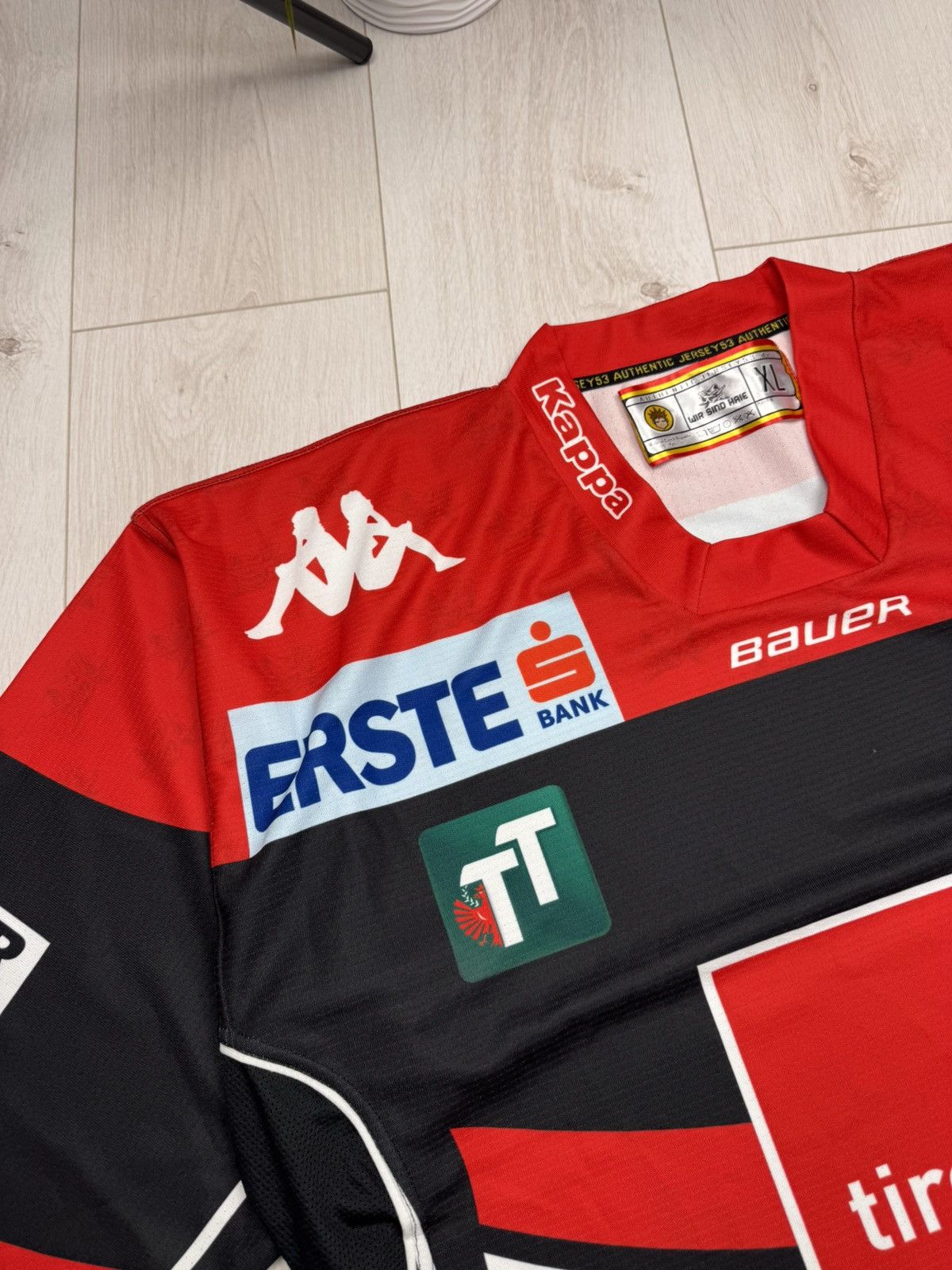 Other HC Tiroler Wasserkraft Innsbruck Die Haie 2016-17 Size US XL / EU 56 / 4 - 7 Thumbnail