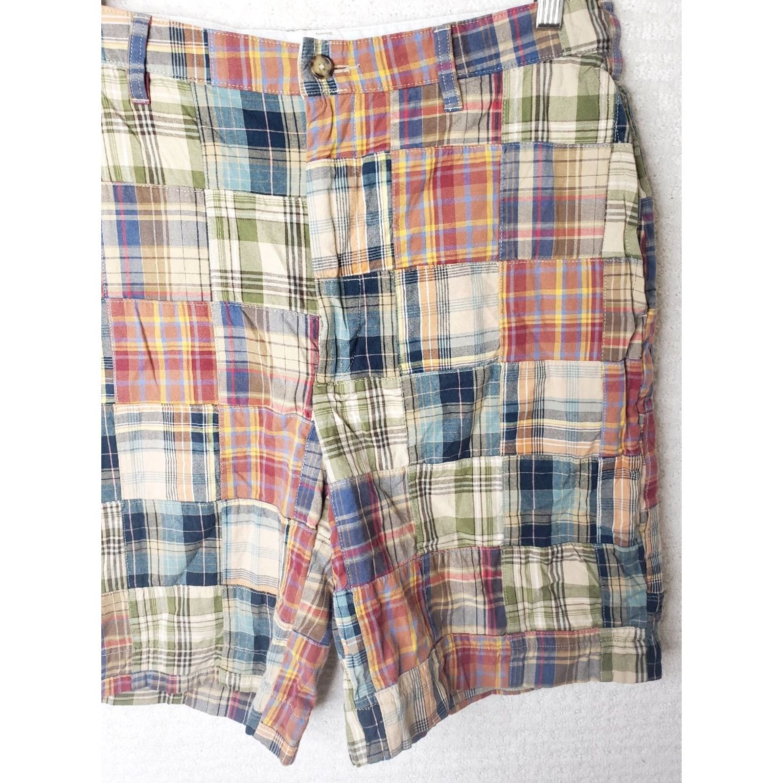 Jos. A. Bank JOS A BANK Men's Multicolor Madras Patchwork Plaid Cotton Shorts 32W X 9L Size US 32 / EU 48 - 3 Thumbnail