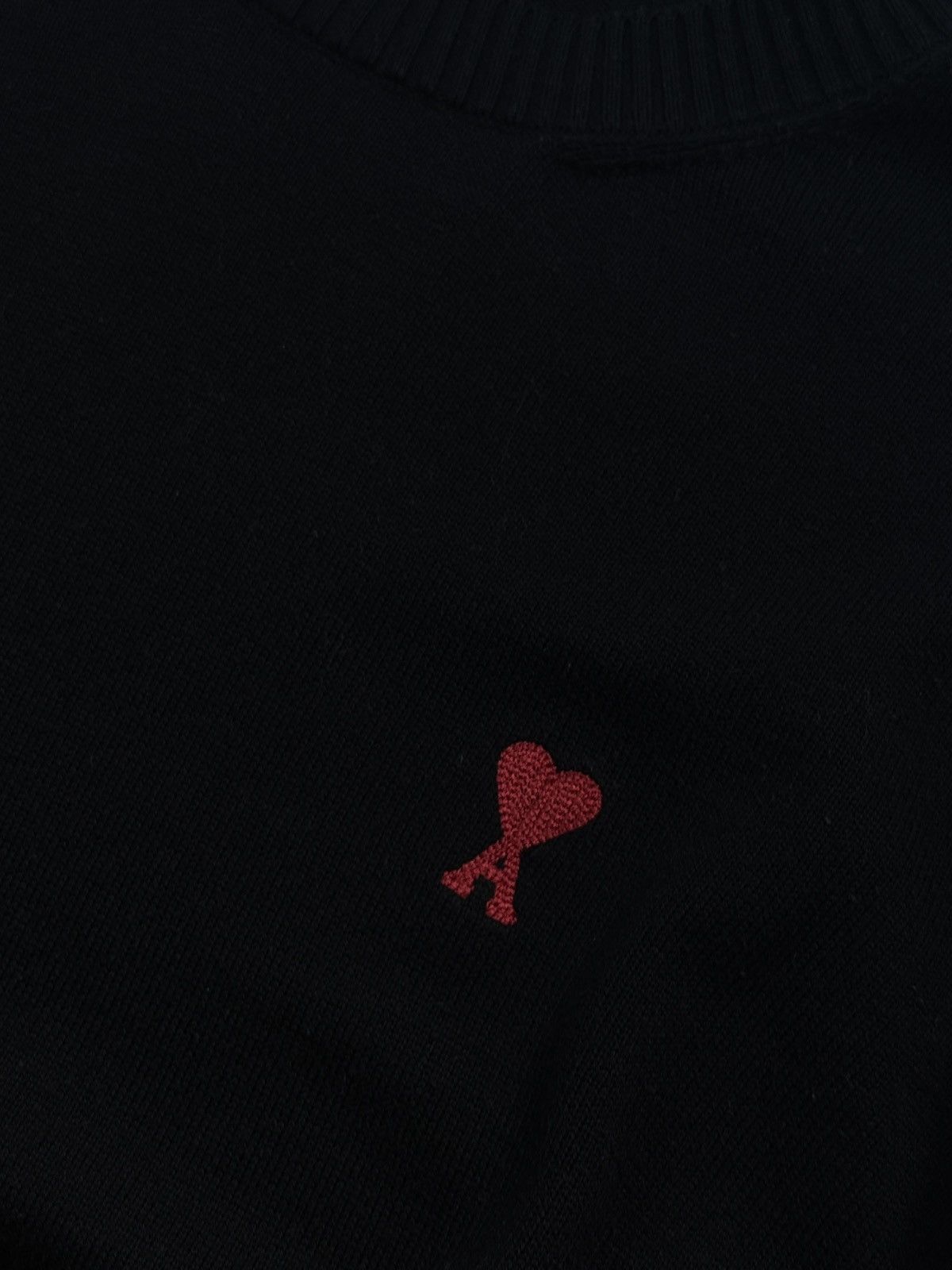 AMI AMI Embroidered Heart Sweater – Size M, Cozy & Stylish Size US M / EU 48-50 / 2 - 6 Thumbnail