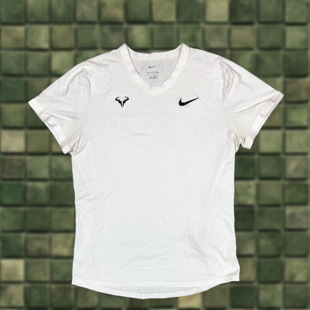 Nike Nike Rafa Nadal Wimbledon Dri Fit ADV White Tennis Shirt Men’s M CV2802-100 Size US M / EU 48-50 / 2 - 1 Thumbnail
