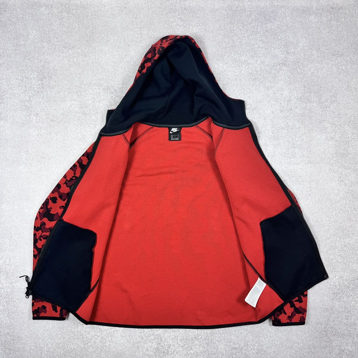 Nike Men’s Nike Tech Fleece Red Camo Hoodie Size L - CJ5975 603 Size US L / EU 52-54 / 3 - 7 Thumbnail