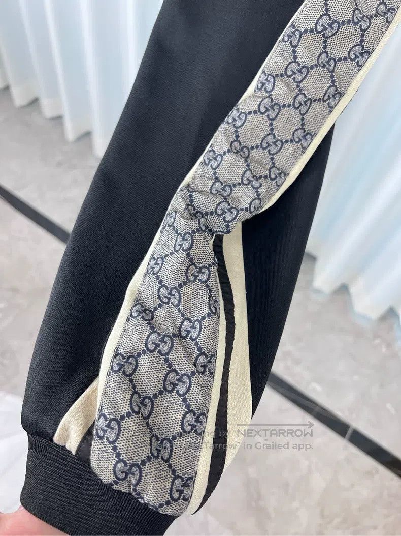 Gucci Gucci SizeXXXL Snakeskin school uniforms, sweatshirts, spor Size US 39 - 5 Thumbnail