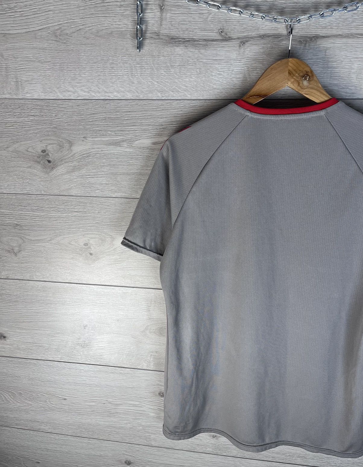 Hummel Men's football T-Shirt Hummel Southampton FC size M Size US M / EU 48-50 / 2 - 15 Thumbnail