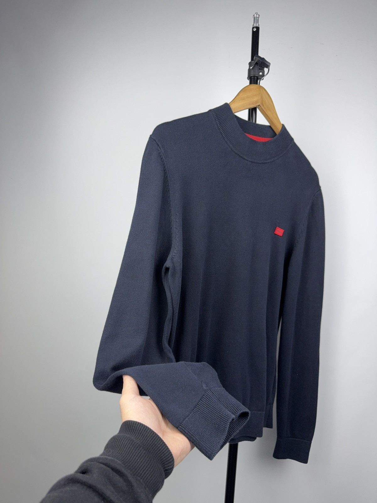 Hugo Boss Luxury 00s HUGO Boss Red Label Logo Patch Knit Sweater Size US M / EU 48-50 / 2 - 5 Thumbnail