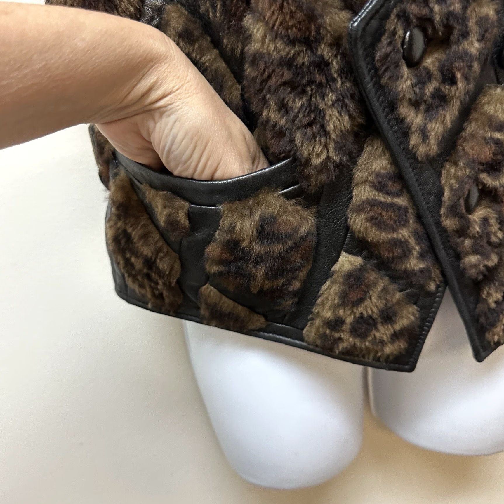 Skin VINTAGE Lydia Creazioni Lamb Skin Leather Moto Vest 1980s Brown M/L Double Breasted Diamond Patchwork Womens Size M / US 6-8 / IT 42-44 - 5 Thumbnail