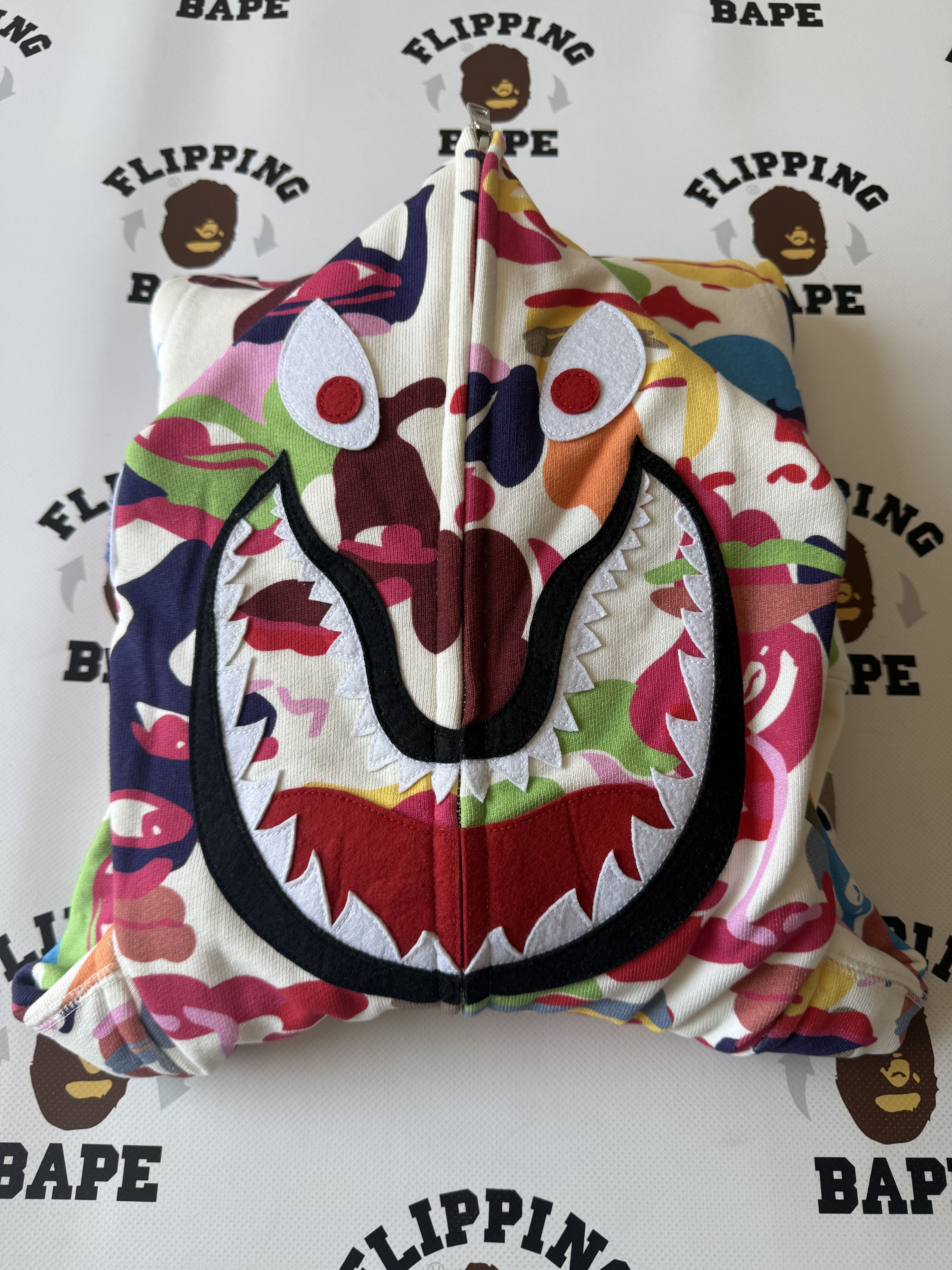 Bape × KidSuper BAPE X KIDSUPER CAMO SHARK FULL ZIP HOODIE Size US M / EU 48-50 / 2 - 16 Thumbnail