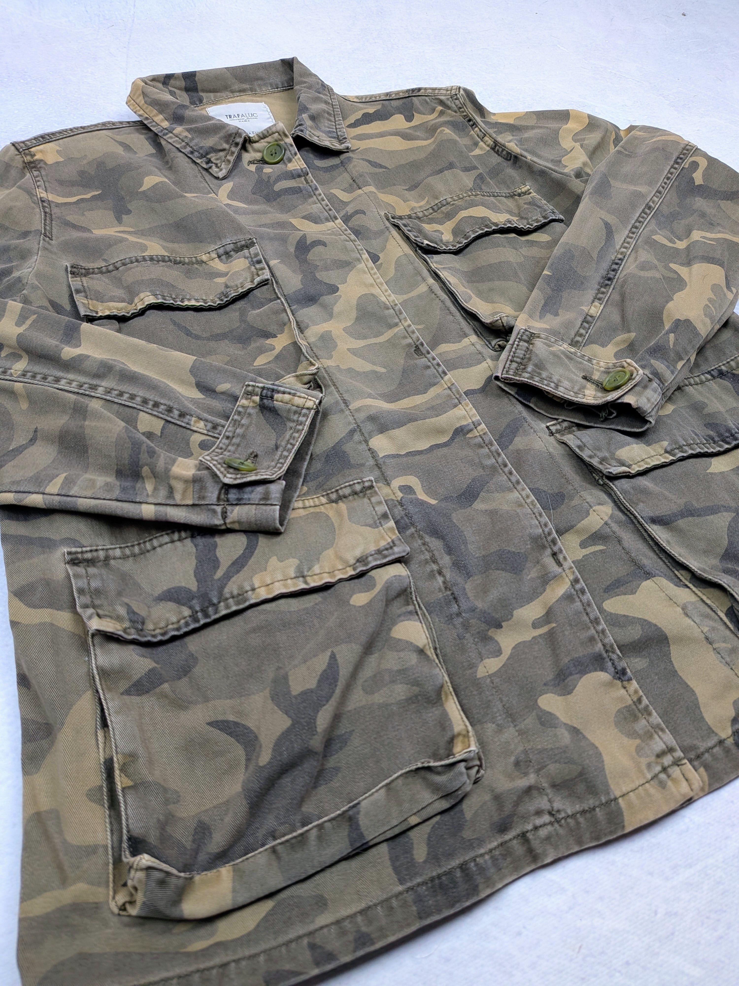 Zara Zara Trafaluc Camouflage Utility Field Jacket Size S/M Size US S / EU 44-46 / 1 - 4 Thumbnail