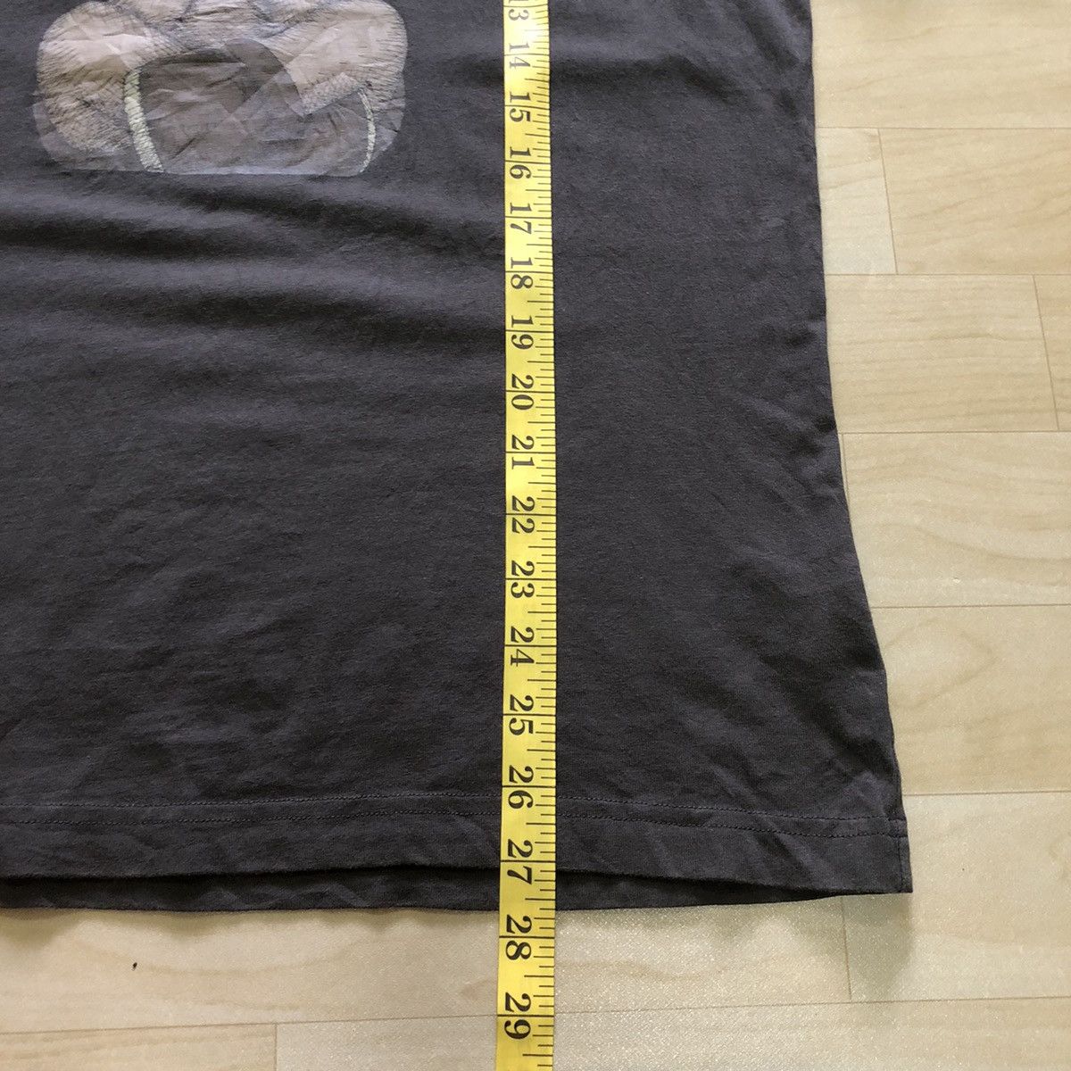 Kaws × Uniqlo Kaws Tokyo First Tshirt Size US L / EU 52-54 / 3 - 6 Thumbnail