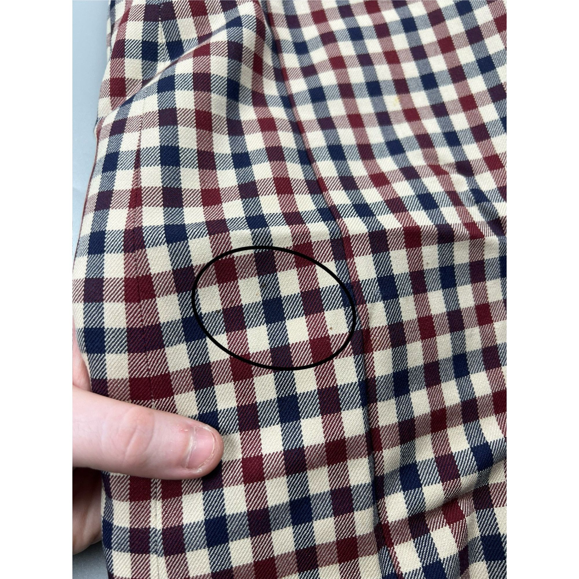 Aquascutum Aquascutum Mid Length Tartan Skirt (Y0821) Size 30" / US 8 / IT 44 - 13 Thumbnail