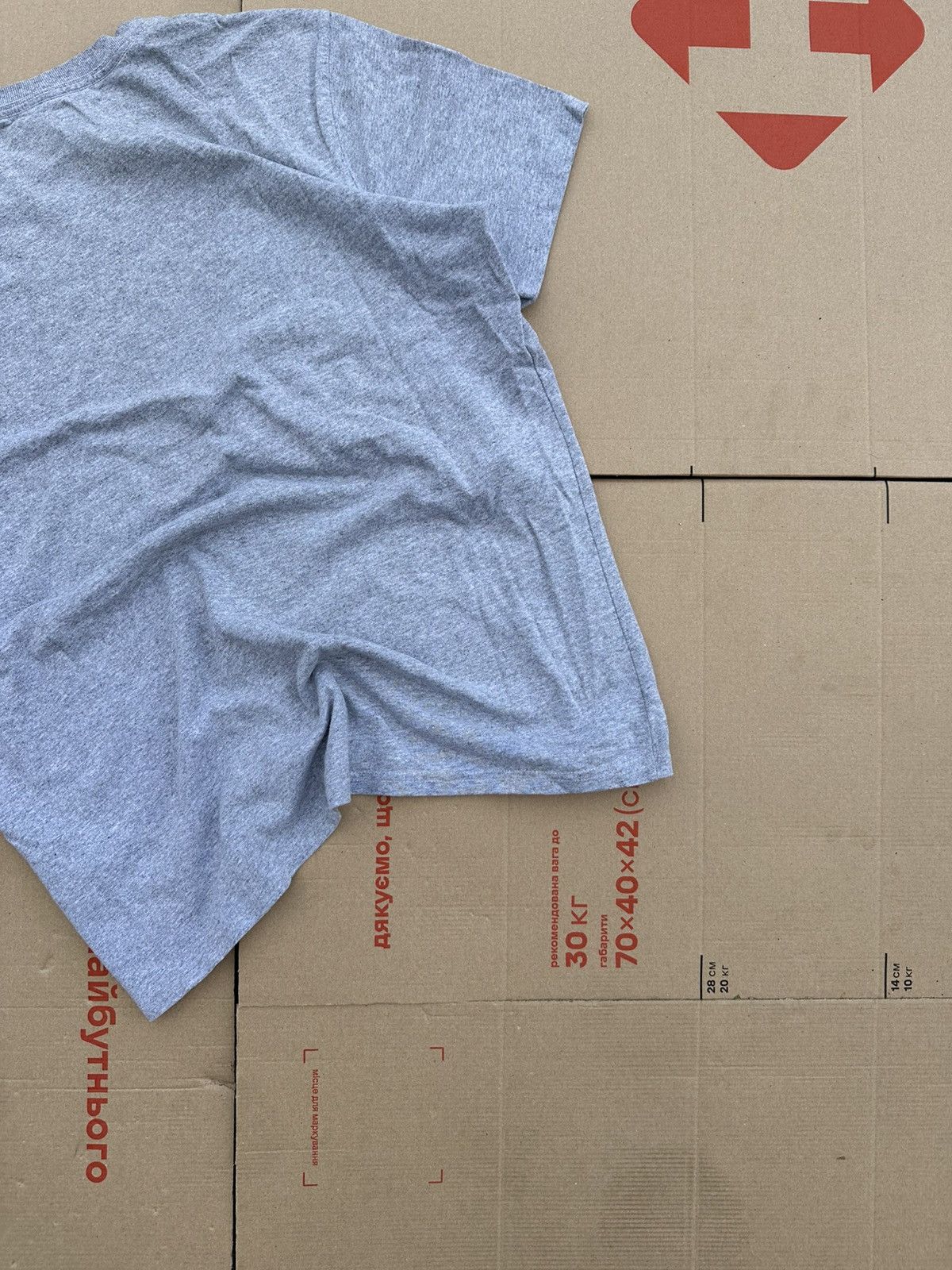 Carhartt Vintage Carhartt Tee T-Shirt Y2K SK8 Style Size US M / EU 48-50 / 2 - 8 Thumbnail