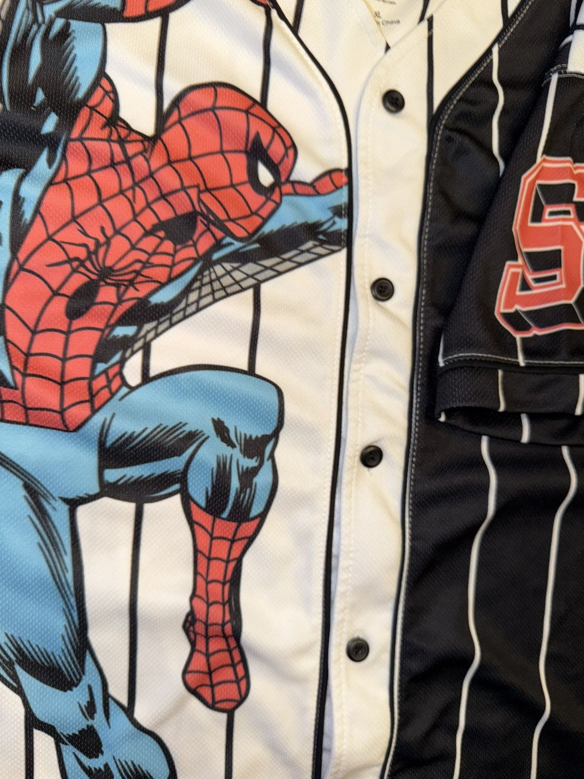 Marvel Comics Marvel Spider-Man pinstriped baseball jersey youth XL Size XL / US 12-14 / IT 48-50 - 5 Thumbnail