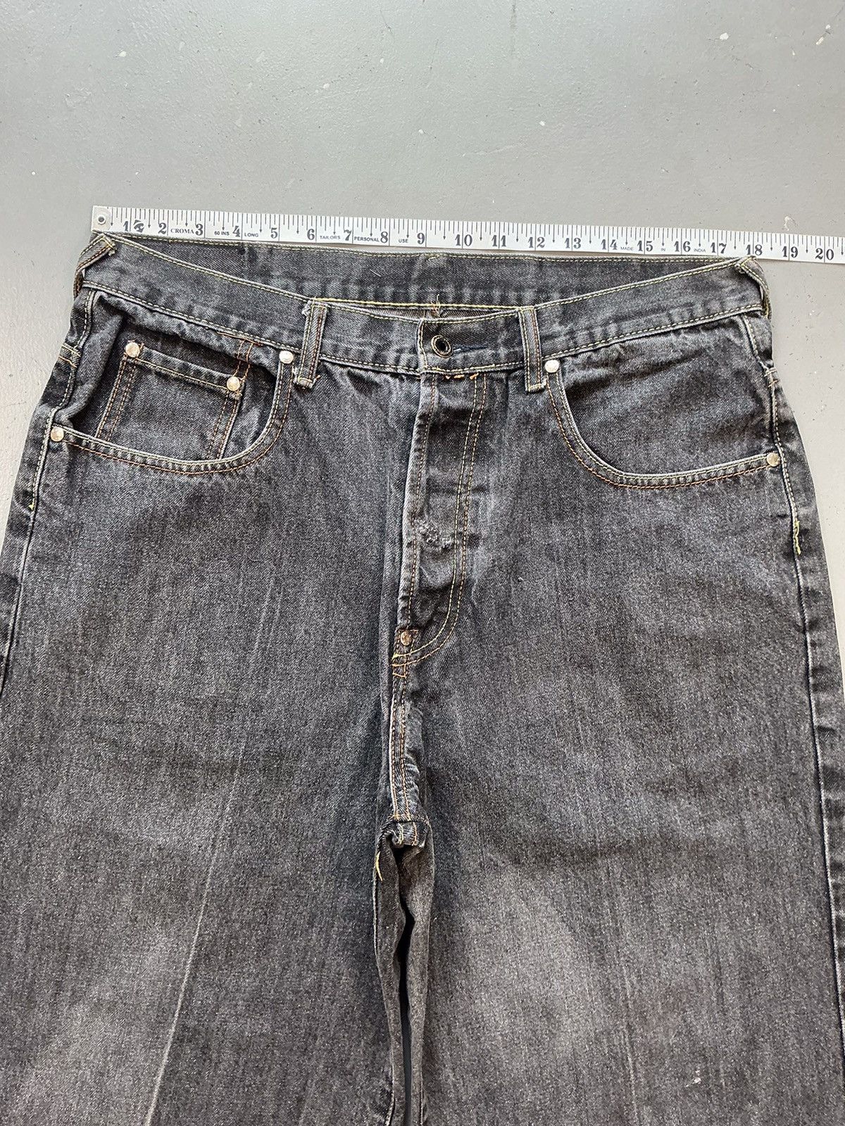Japanese Brand × Vintage Vintage red monkey company1002 pocket embroidered denim jort Size US 36 / EU 52 - 6 Thumbnail