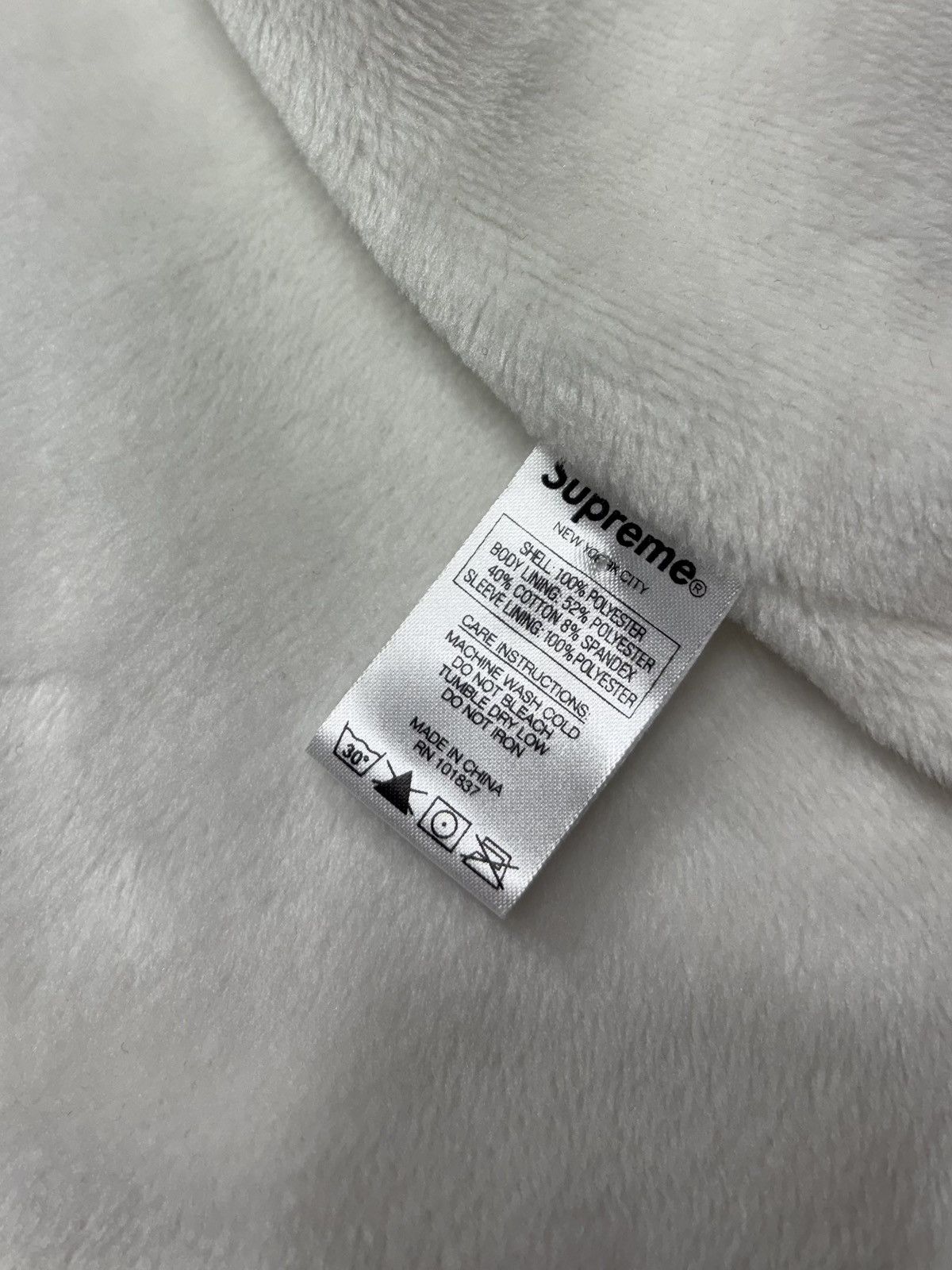 Supreme Supreme Old English Coaches Jacket White (FW16) Size US L / EU 52-54 / 3 - 6 Thumbnail