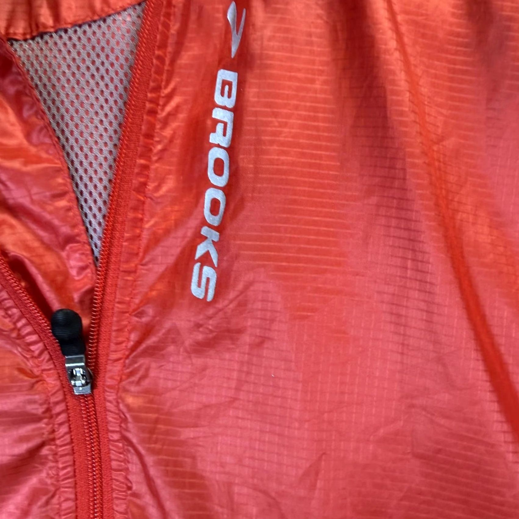 Brooks Brooks Windbreaker Jacket Red L Mens Zip Up Track Cycling Nylon Running Jersey Size US L / EU 52-54 / 3 - 3 Thumbnail