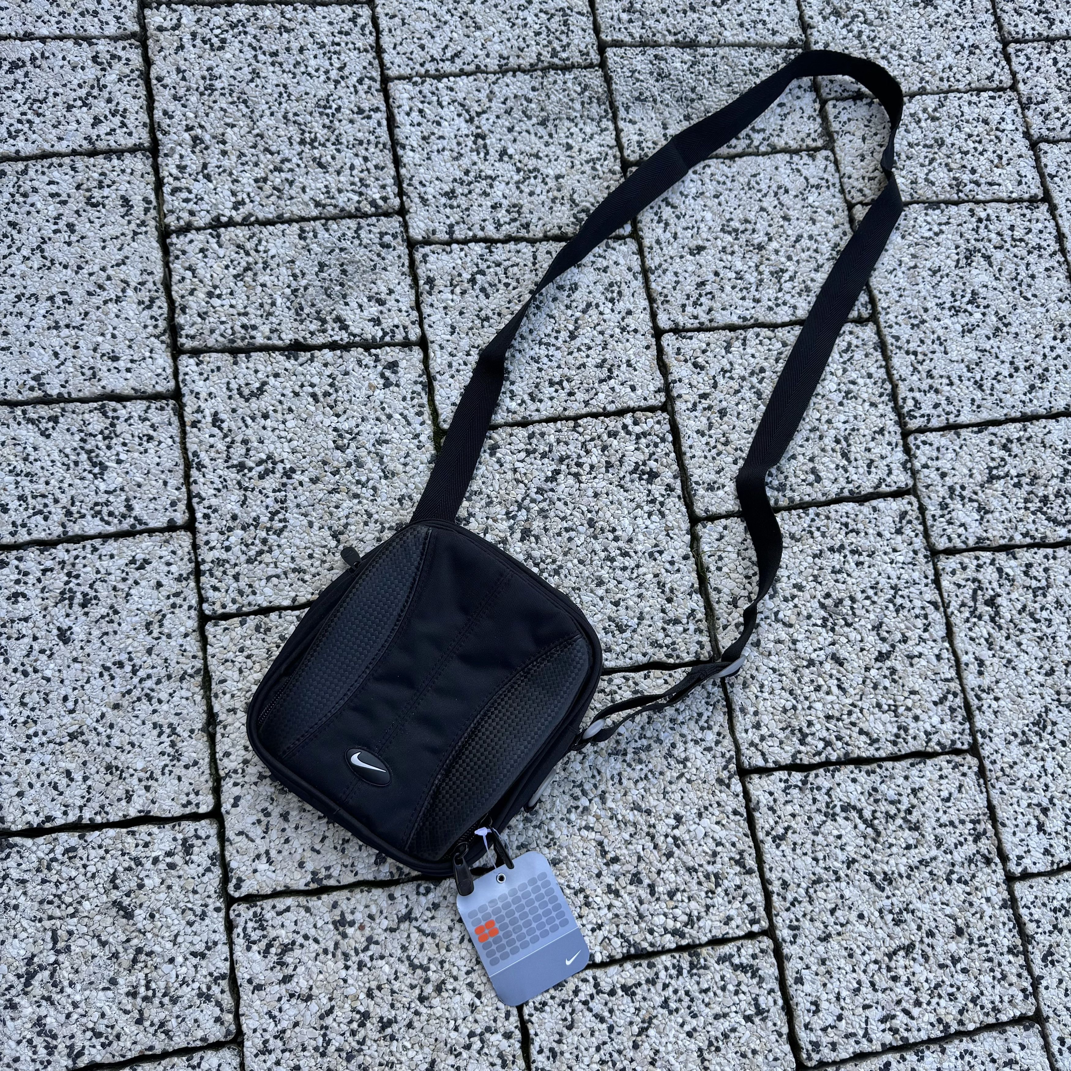 Nike NIKE VINTAGE SHOULDER BAG DRILL STYLE CROSS BODY Size ONE SIZE - 1 Thumbnail