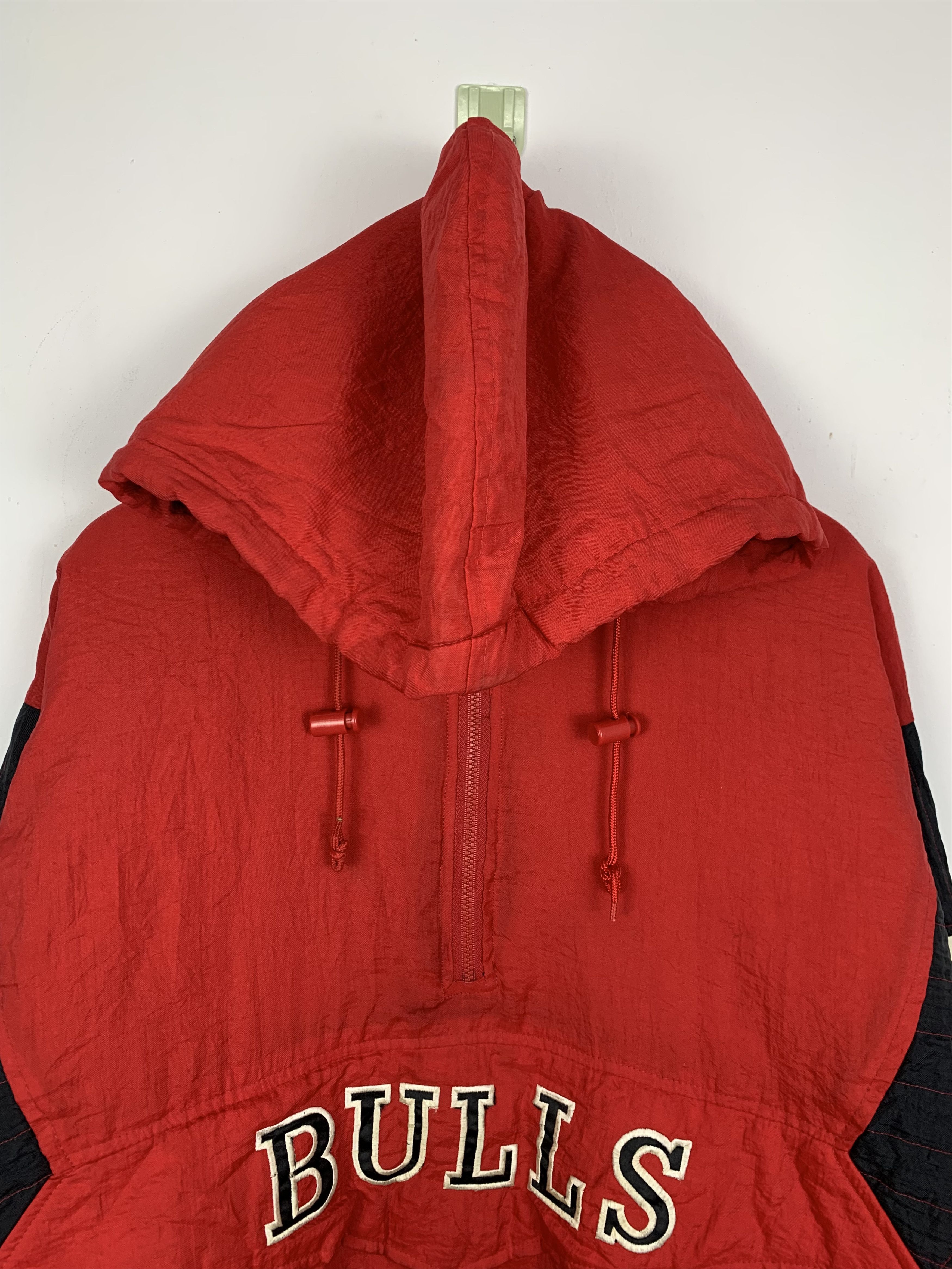 NBA × Starter × Vintage Vintage 90s Chicago Bulls Starter Hoodie Bomber Jacket J1362 Size US L / EU 52-54 / 3 - 2 Thumbnail