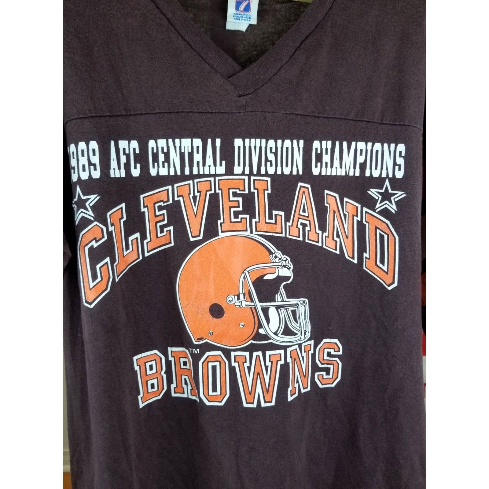 Logo 7 VINTAGE 89' BROWNS CLEVELAND AFC CENTRAL CHAMPIONS LOGO 7 NFL T-SHIRT SZ MEDIUM MEN'S BROWN Size US M / EU 48-50 / 2 - 2 Thumbnail