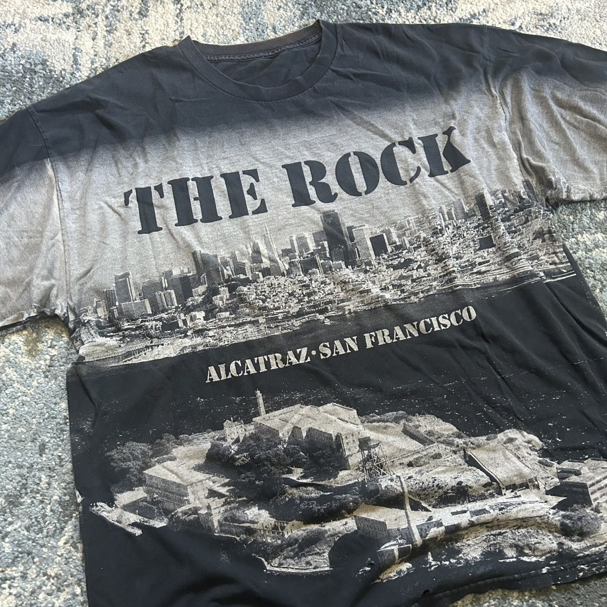 Vintage 90s distressed allover print Alcatraz tee San Francisco Size US XXL / EU 58 / 5 - 1 Thumbnail