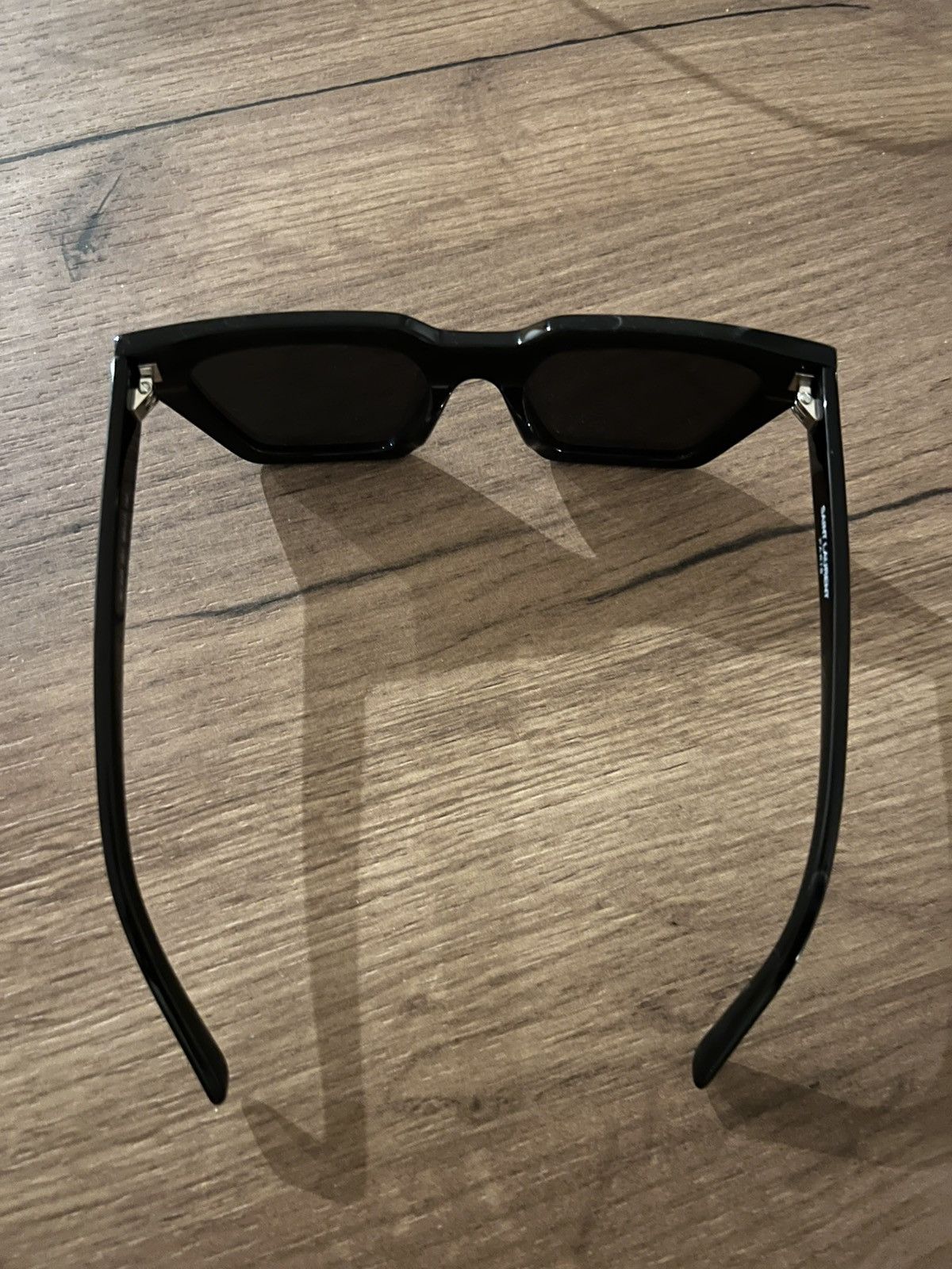 Saint Laurent Paris Saint Laurent sunnies with a cat eye effect Size ONE SIZE - 4 Thumbnail