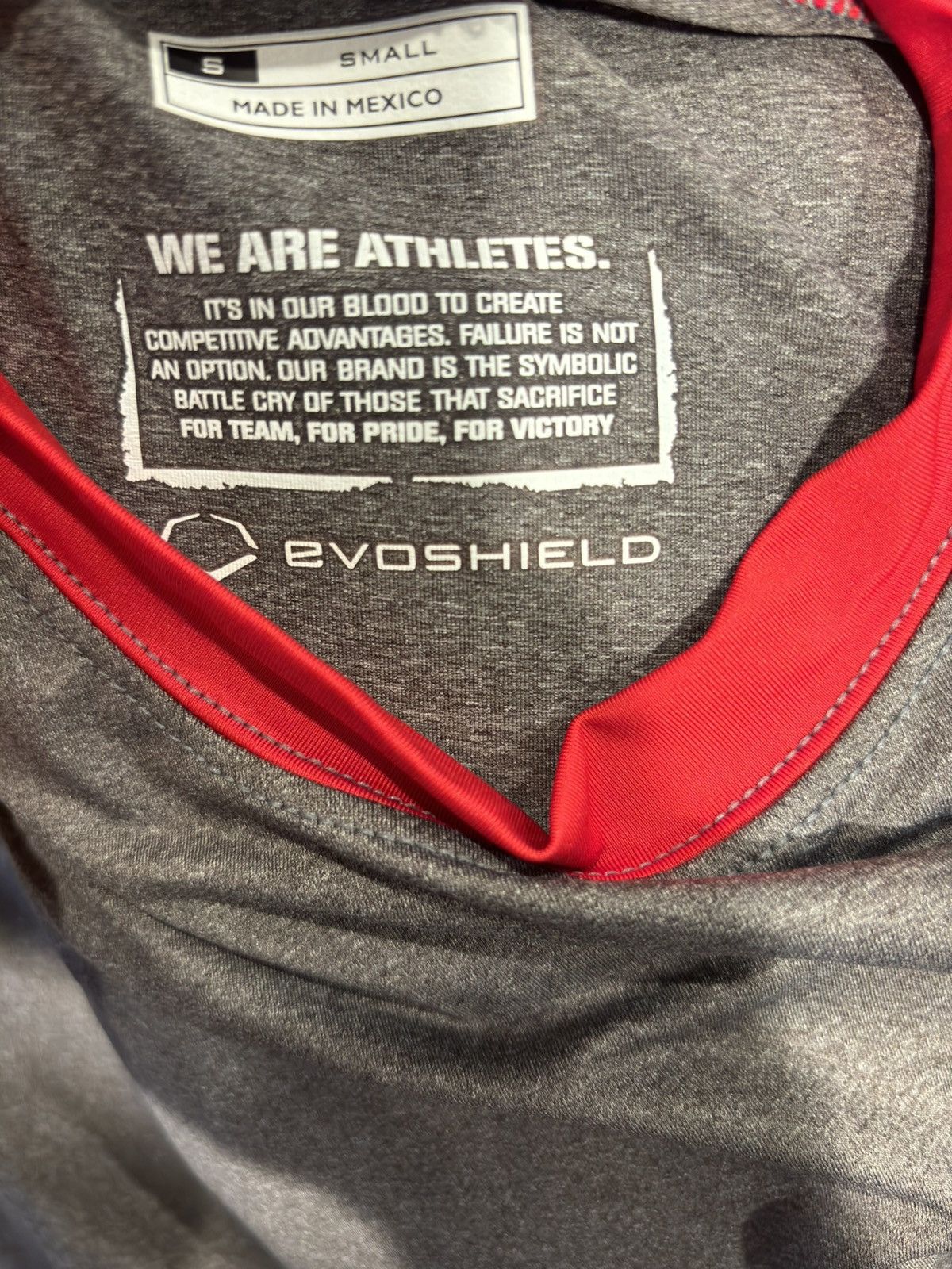 MLB Evoshield Red 3/4 Sleeve Athletic T-Shirt (Tee) Size US S / EU 44-46 / 1 - 3 Thumbnail
