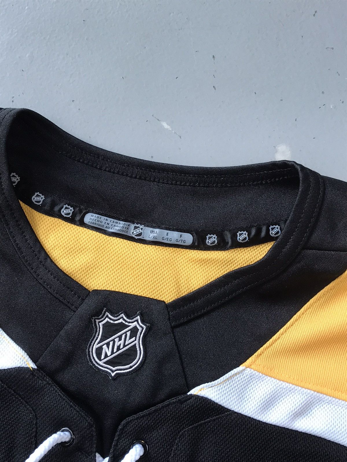 NHL × Vintage Vintage NHL Marchand 63 full sleeves jersey Size US S / EU 44-46 / 1 - 8 Thumbnail