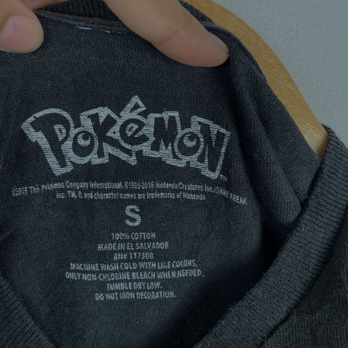 Pokemon Vintage POKEMON POCKET MONSTER Pikachu Tee Shirt Size S / US 4 / IT 40 - 3 Thumbnail