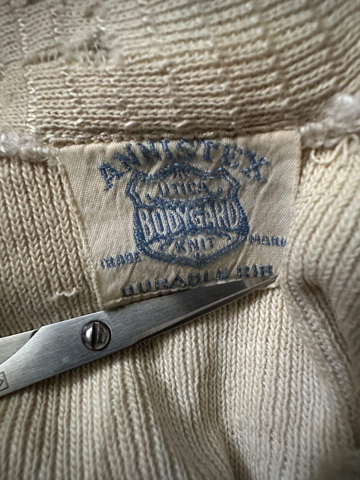 Vintage 50s-60s Sunfade trashed zombie distressed henley cream tee Size US L / EU 52-54 / 3 - 9 Thumbnail