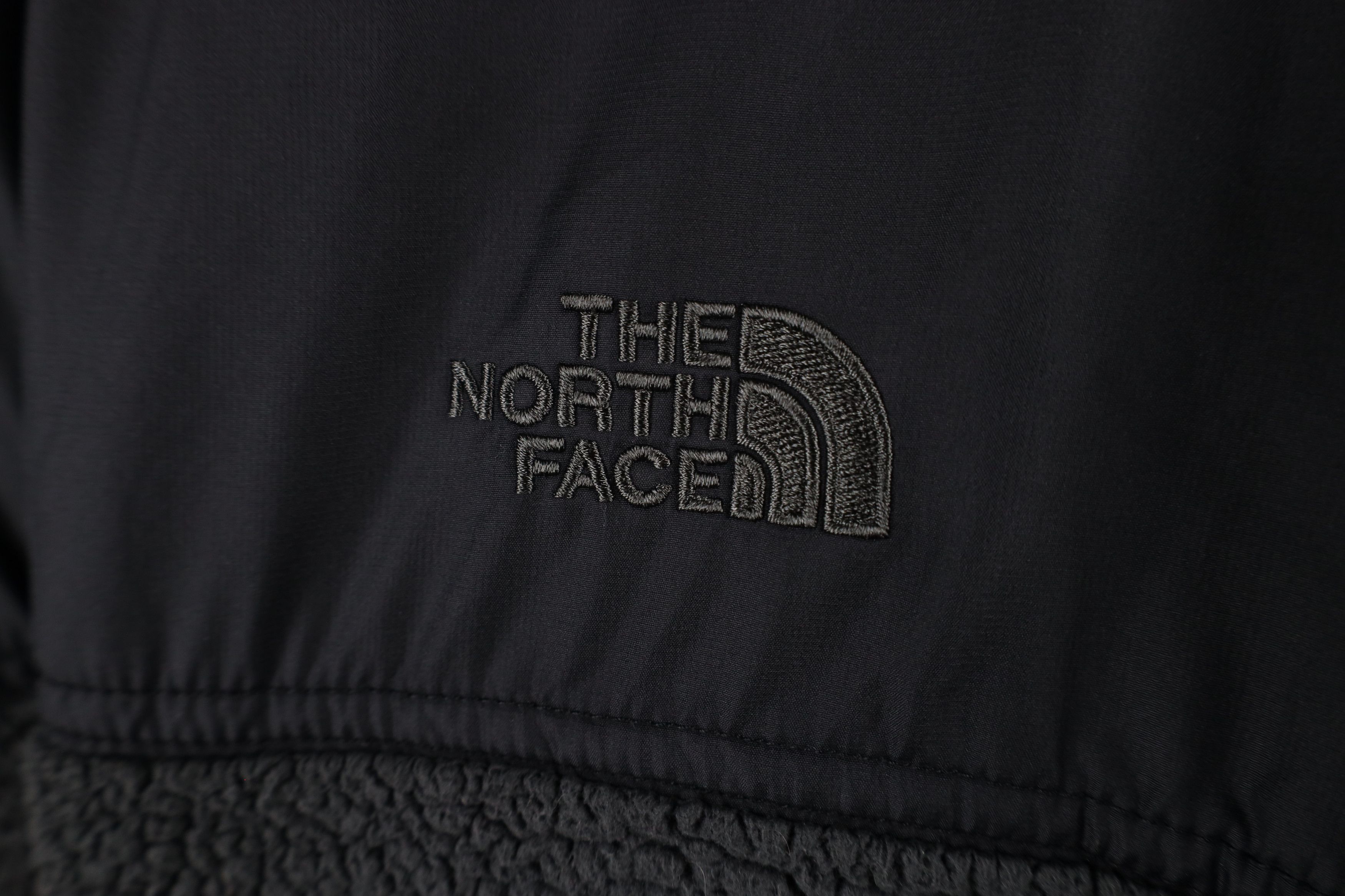 The North Face × Vintage The North Face Spell Out Groveland Sherpa Fleece Sweater Size US L / EU 52-54 / 3 - 9 Thumbnail