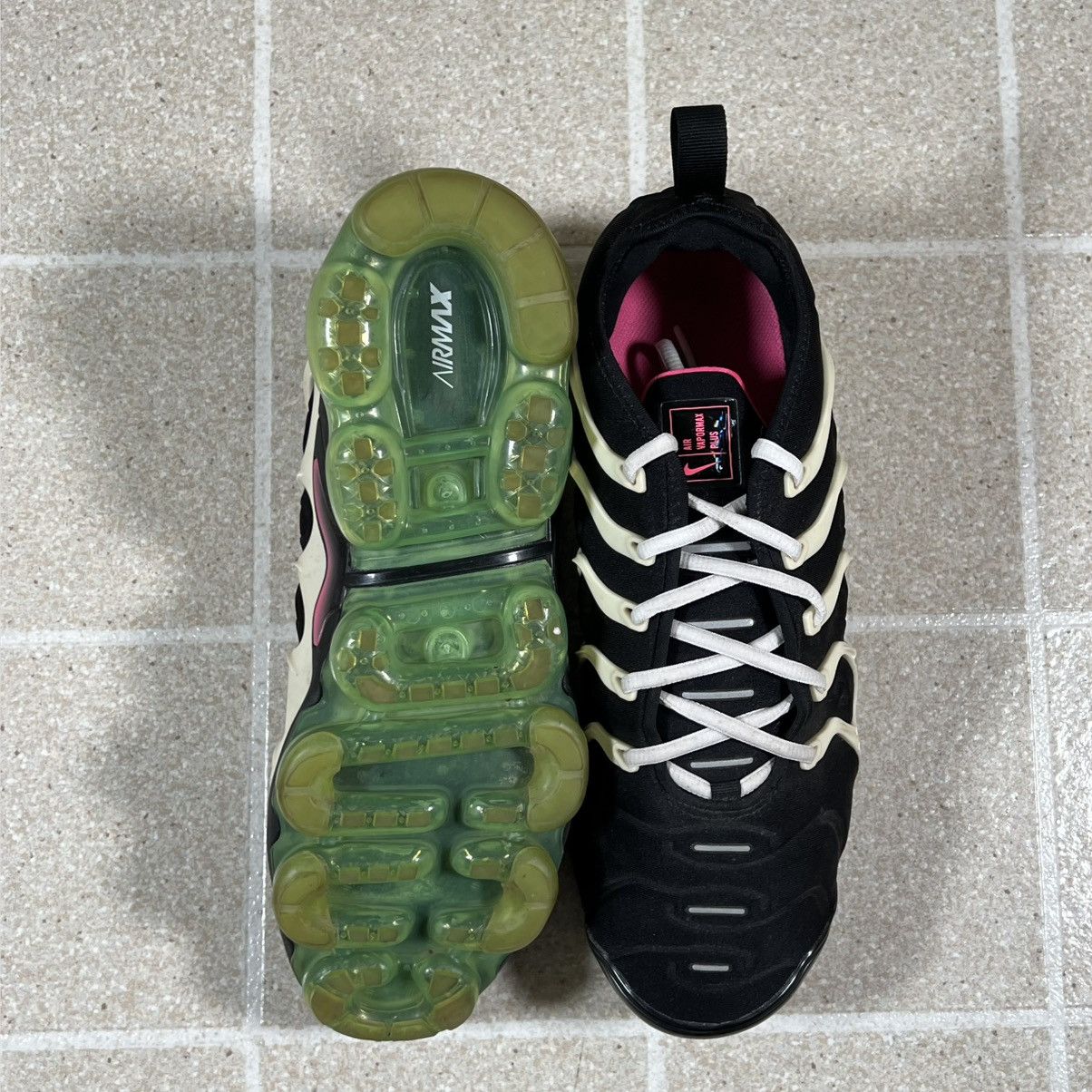 Nike Nike Air Vapor Max Sneakers 10.5 Plus Black/HyperPink-White Size US 10.5 / EU 43-44 - 5 Thumbnail
