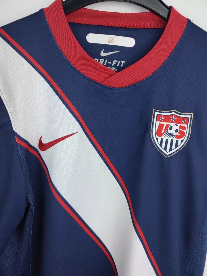 Nike USA 2010-11 Away FOOTBALL Kit SHIRT SOCCER JERSEY Size S Size US S / EU 44-46 / 1 - 9 Thumbnail