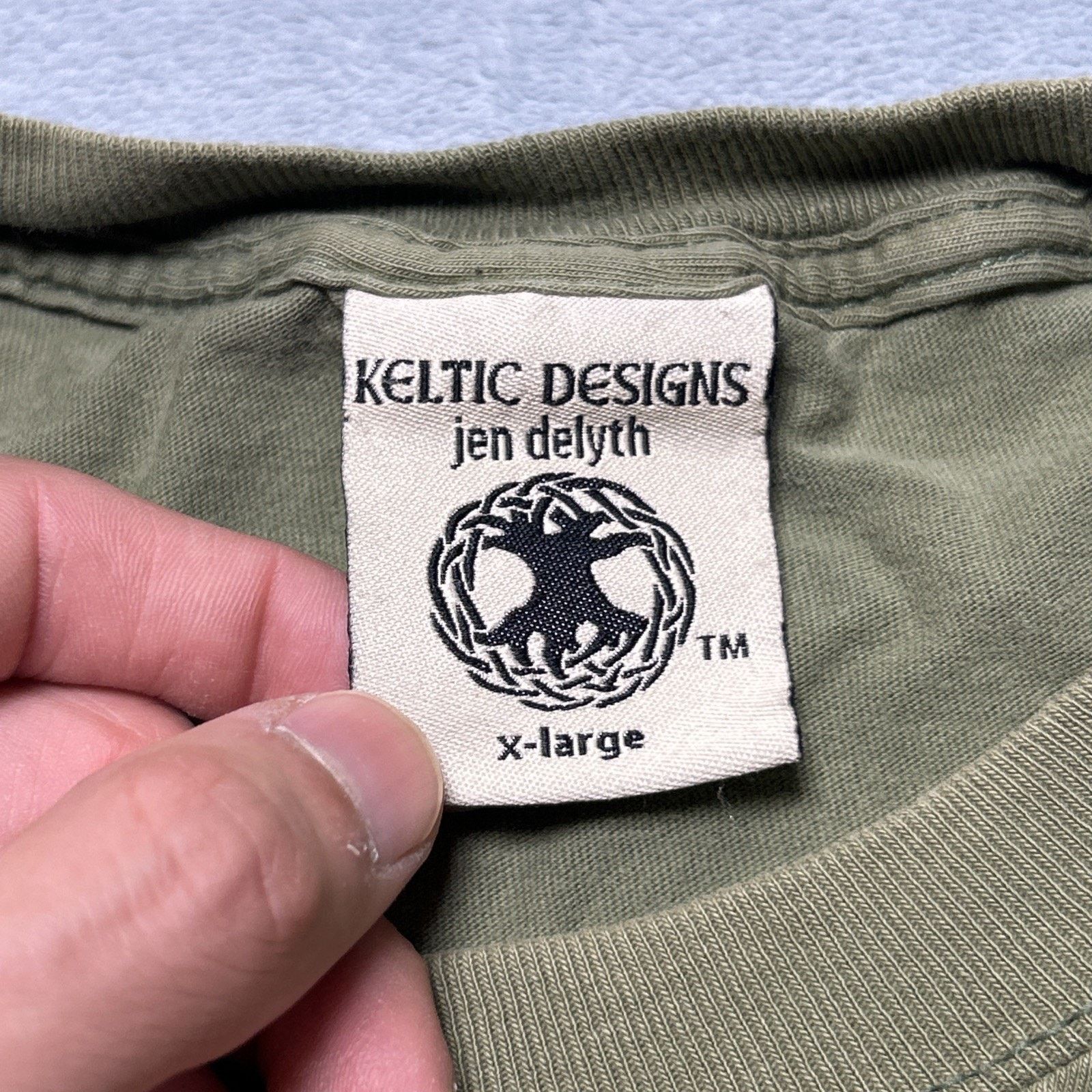Hanes VTG Keltic Designs Celtic Tree Of Life Mens XL Jen Delyth Size US XL / EU 56 / 4 - 3 Thumbnail