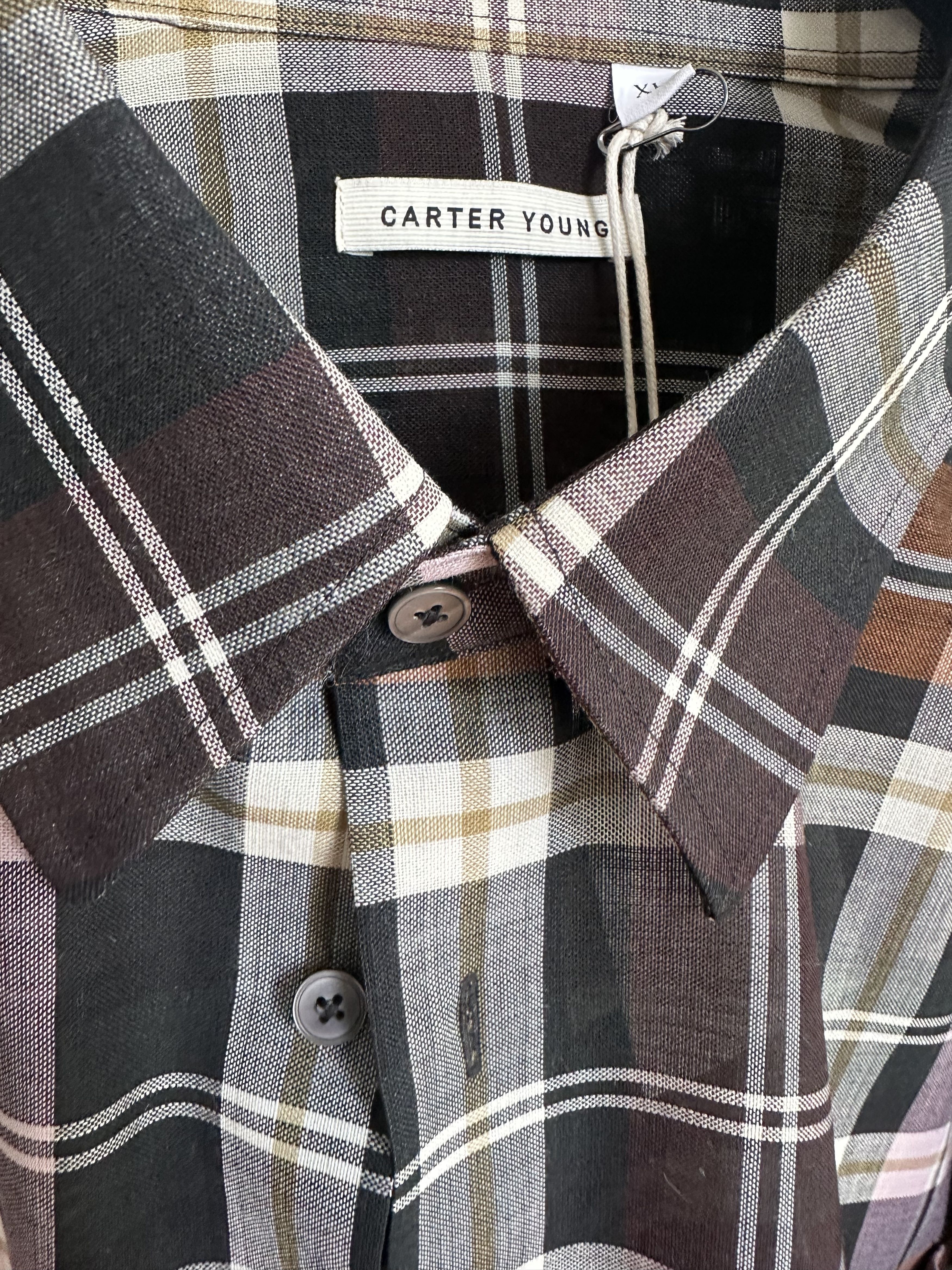 Carter Young Hugo Shirt Size US XL / EU 56 / 4 - 9 Thumbnail