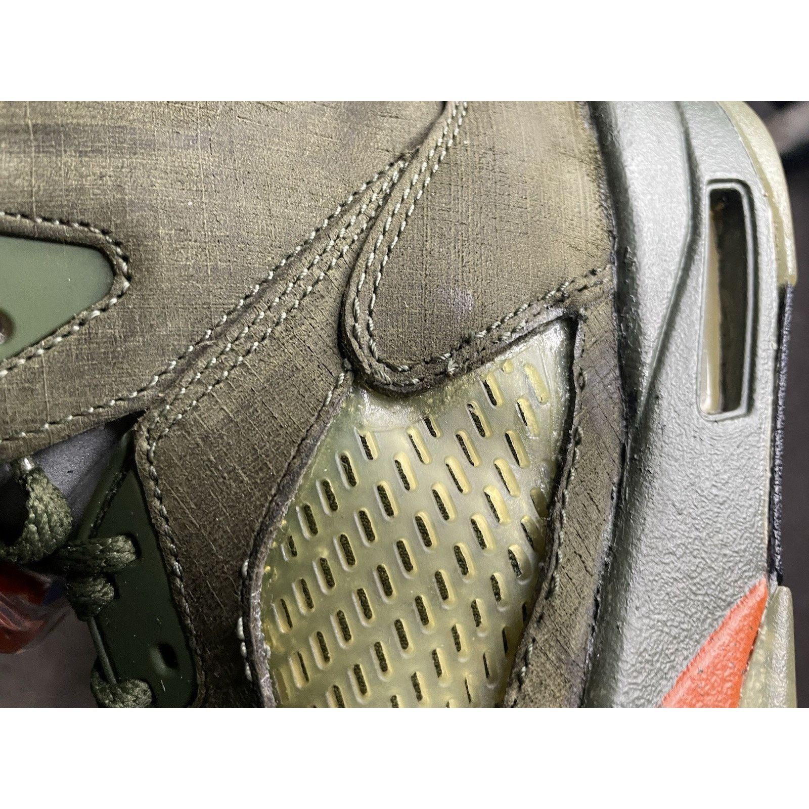 Jordan Brand Size 8.5 - (2006) Air Jordan Retro 5 Olive OG 100% Wearable Size US 8.5 / EU 41-42 - 8 Thumbnail